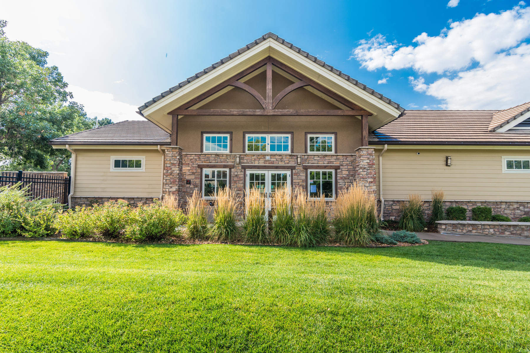  Heritage Greens Retreat: Steps to Pool & Tennis, Gourmet Kitchen & Jacuzzi Suite - 物件實景