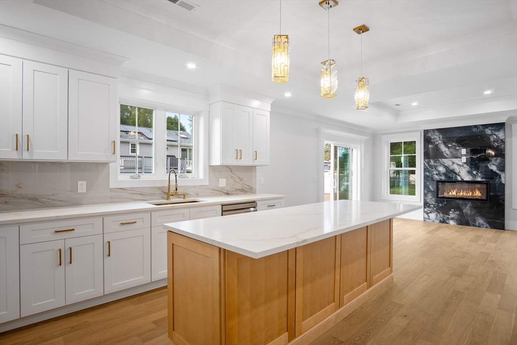 Attleboro, Massachusetts, 02703, United States, 4 Bedrooms Bedrooms, ,3 BathroomsBathrooms,Residential,For Sale,1905664