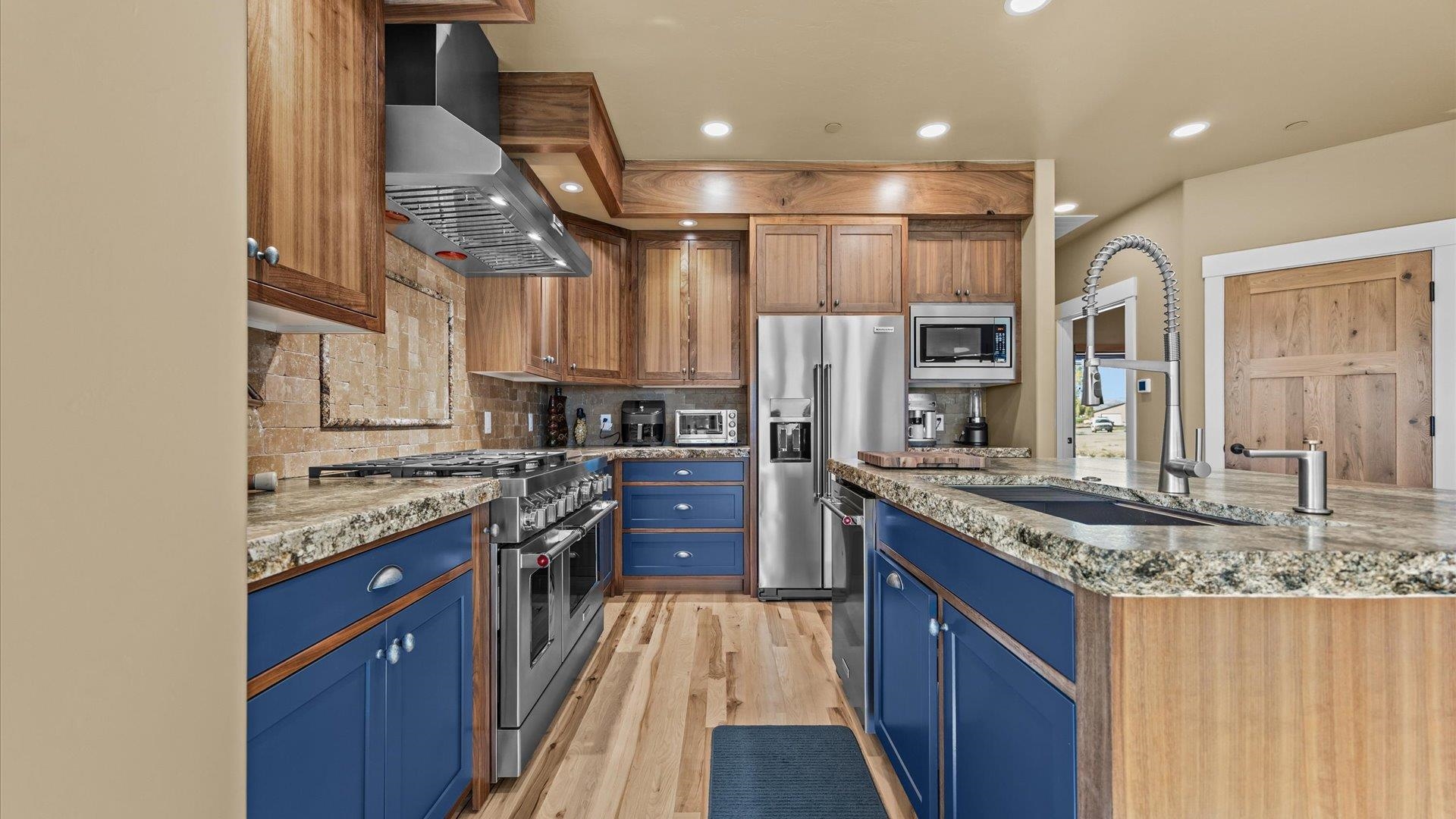 Grand Junction, Colorado, 81505, United States, 3 Bedrooms Bedrooms, ,3 BathroomsBathrooms,Residential,For Sale,1991667