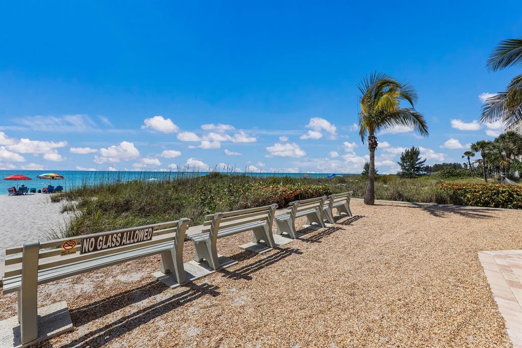 Longboat Key, Florida, 34228, United States, 2 Bedrooms Bedrooms, ,2 BathroomsBathrooms,Residential,For Sale,1991691