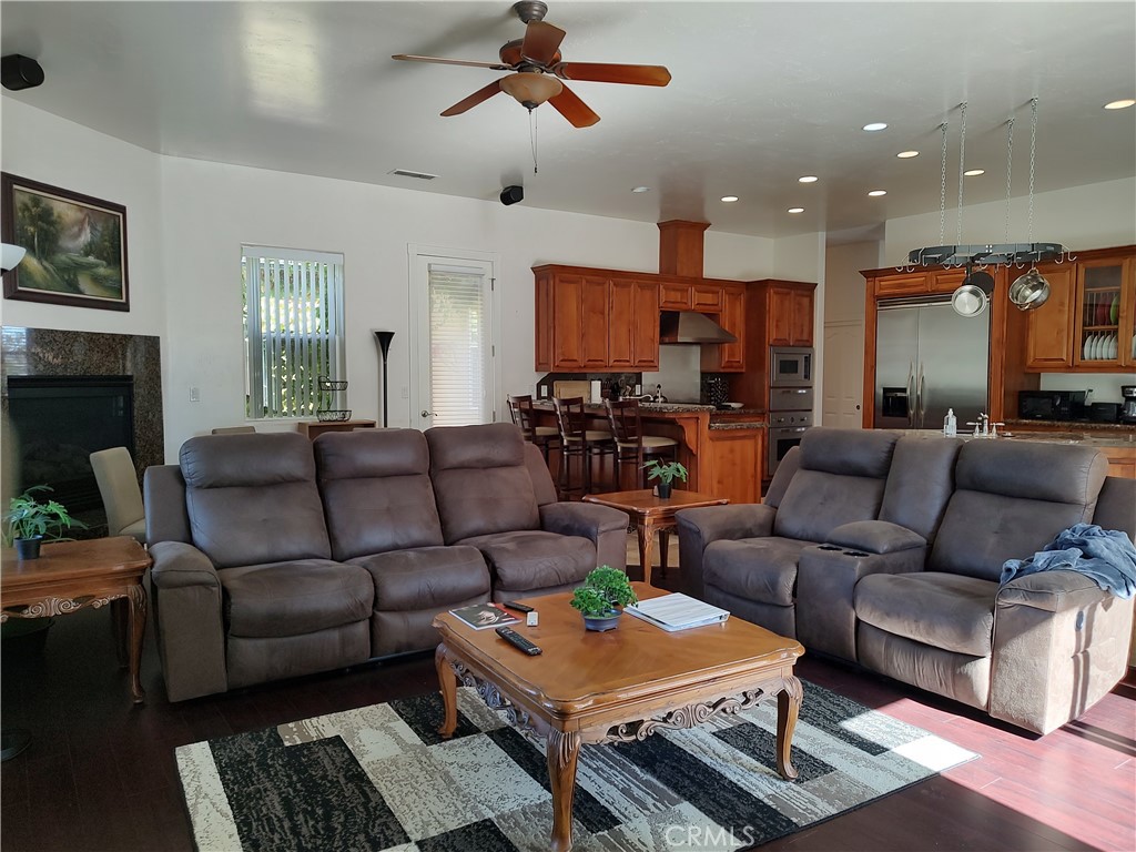 Templeton, California, 93465, United States, 4 Bedrooms Bedrooms, ,4 BathroomsBathrooms,Residential,For Sale,2006355