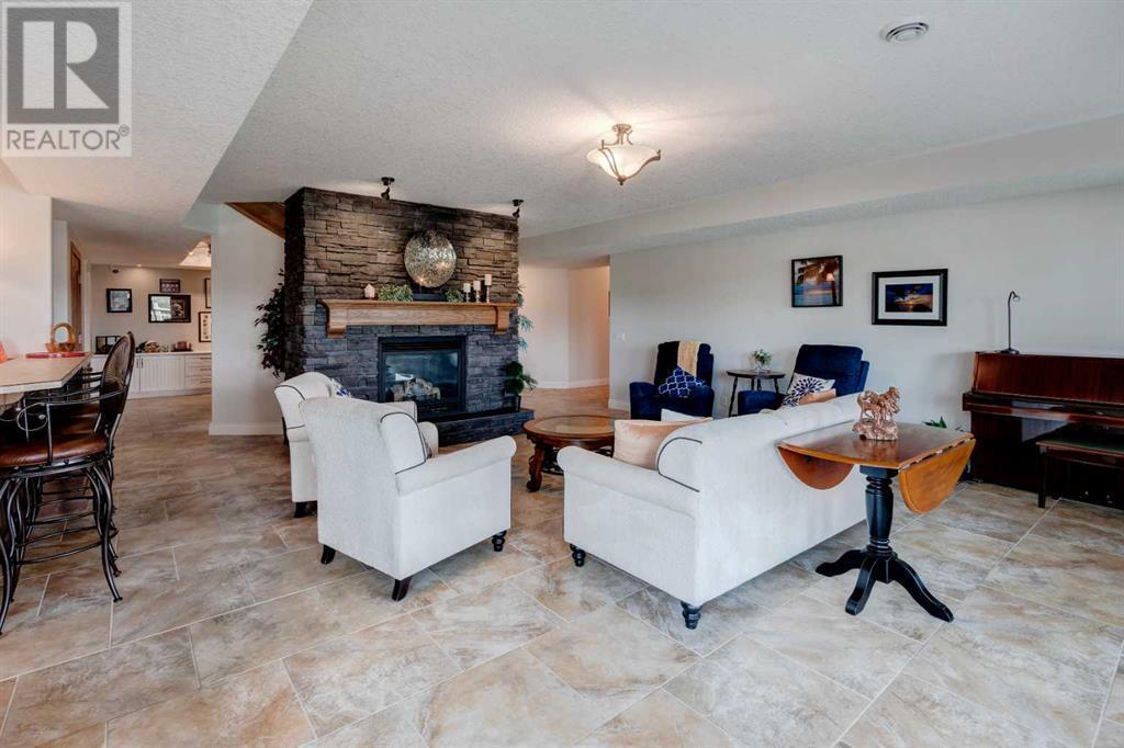RURAL FOOTHILLS COUNTY, Alberta, T0K 1K0, CA, 6 Bedrooms Bedrooms, ,4 BathroomsBathrooms,Residential,For Sale,1947091