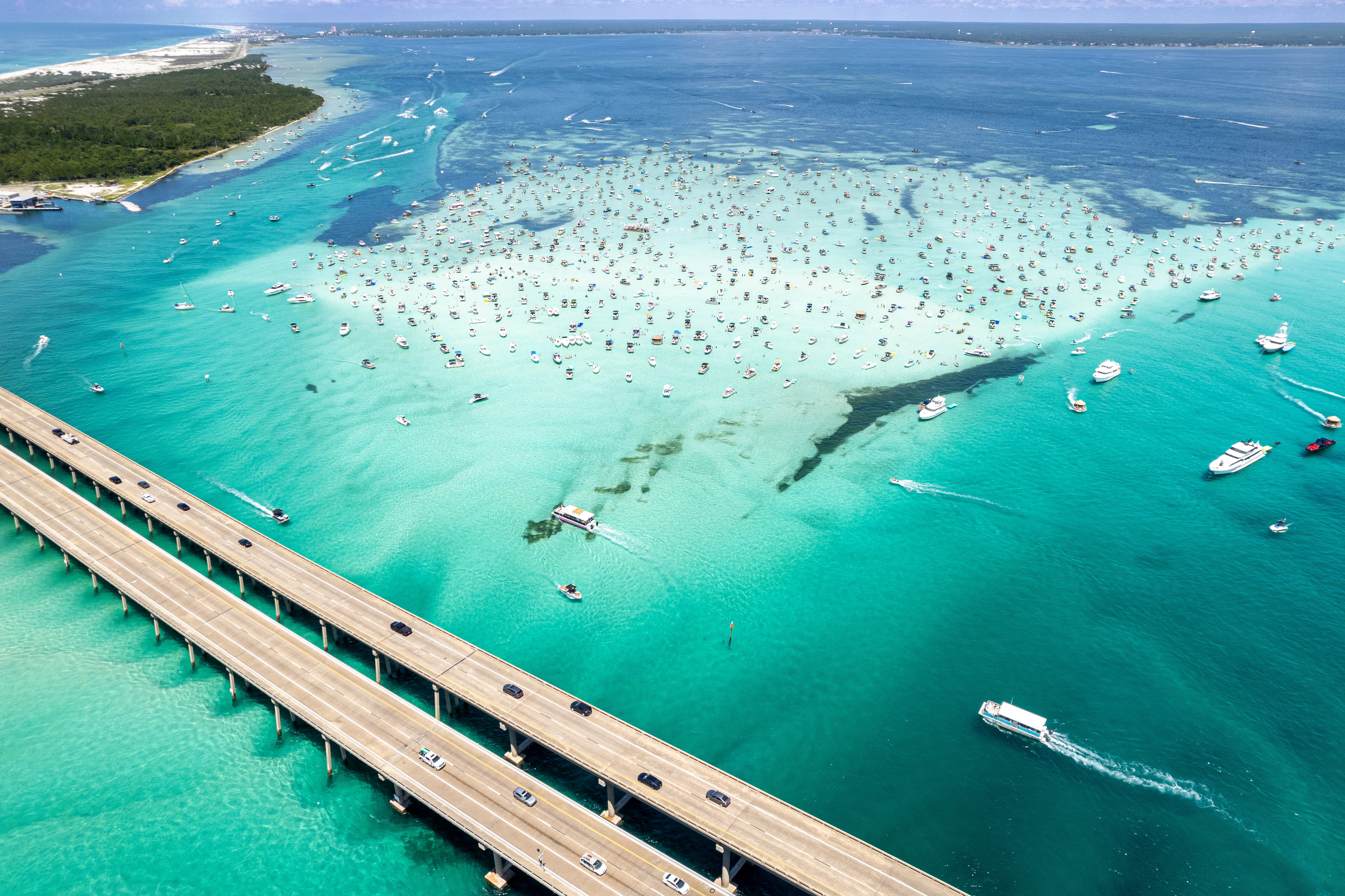  Private Bayfront Estate With Deepwater Dock And Resort-Style Outdoor Living - 物件實景