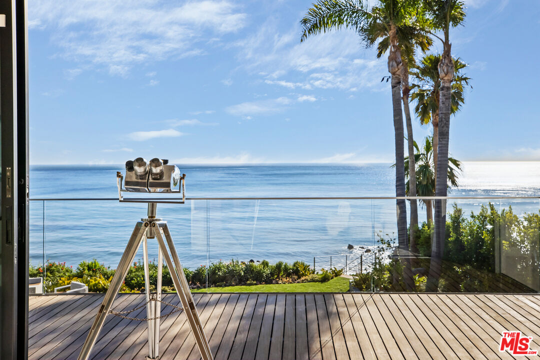 Malibu, California, 90265, United States, 3 Bedrooms Bedrooms, ,4 BathroomsBathrooms,Residential,For Sale,1746173