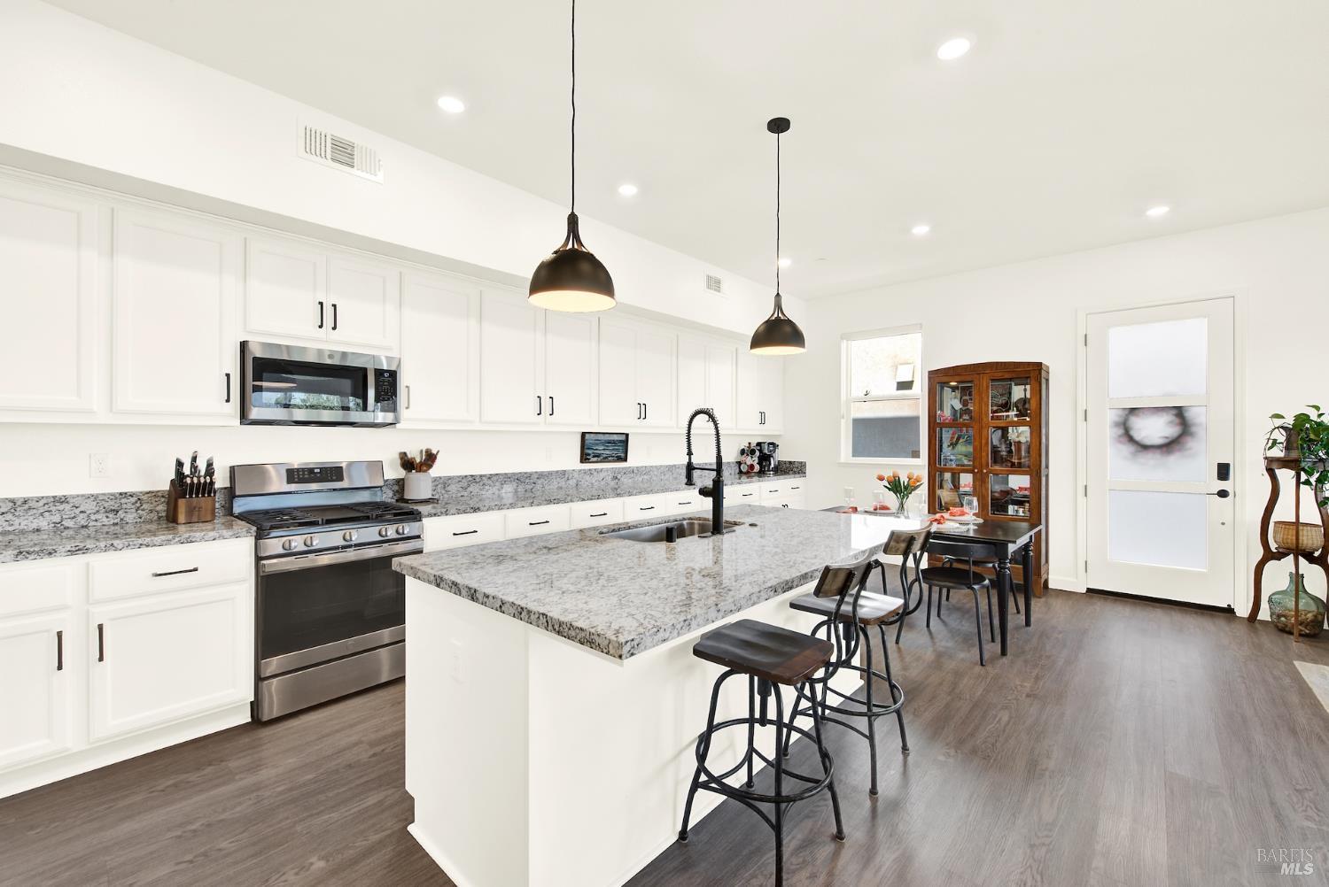Fairfield, California, 94533, United States, 3 Bedrooms Bedrooms, ,2 BathroomsBathrooms,Residential,For Sale,2025856