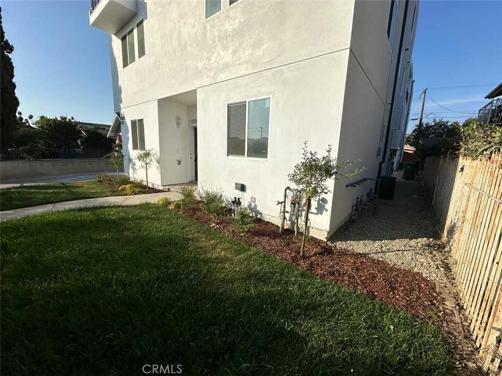 LOS ANGELES, California, 90001, United States, ,Residential,For Sale,1810570