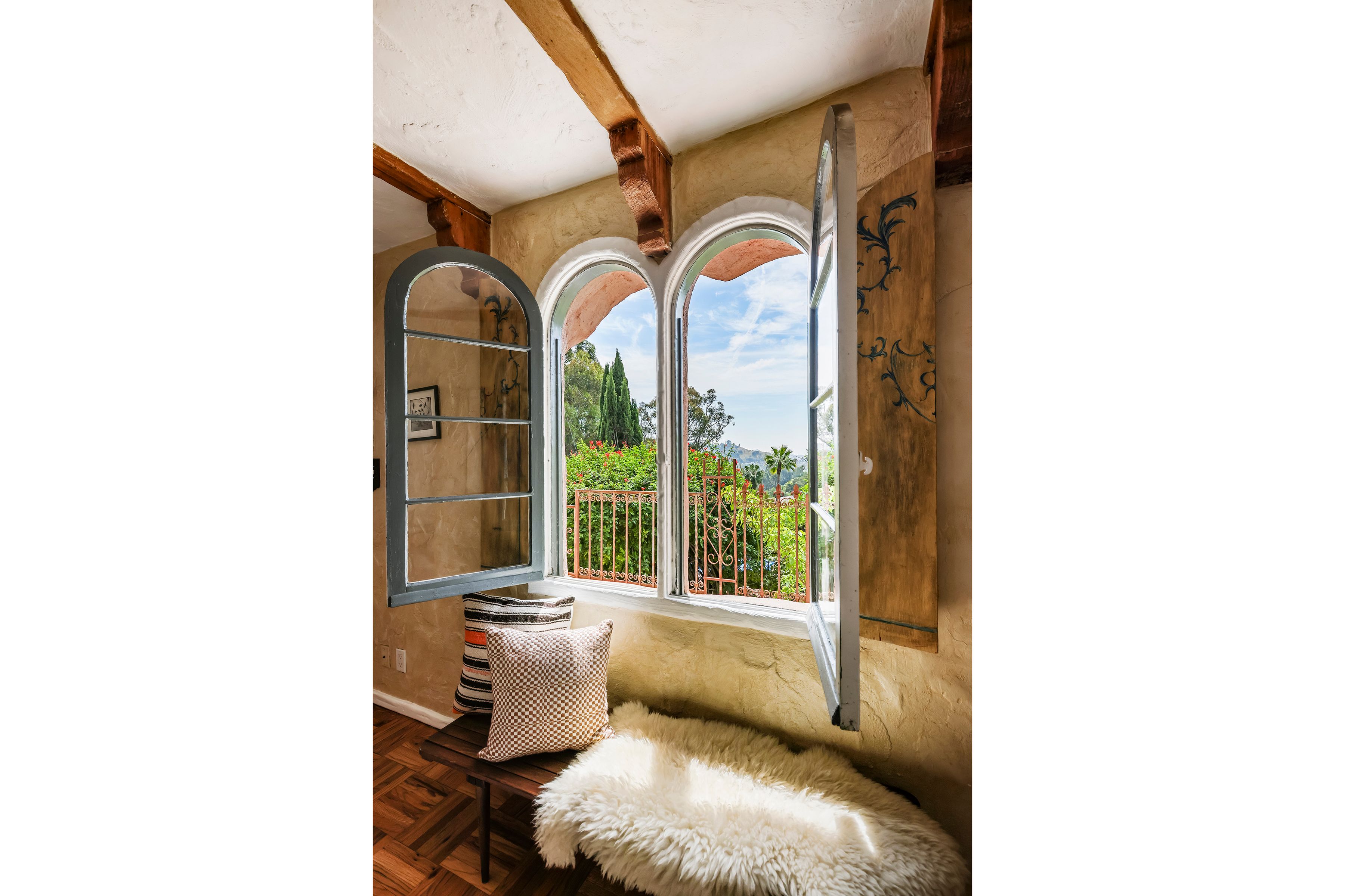  A Storybook Compound - 物件實景