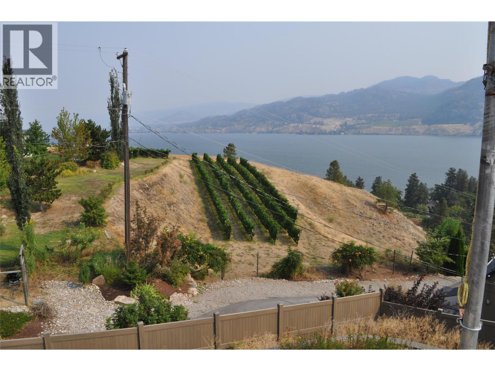 KALEDEN, British Columbia, V0H 1K0, CA, 1 Bedroom Bedrooms, ,1 BathroomBathrooms,Residential,For Sale,1948782