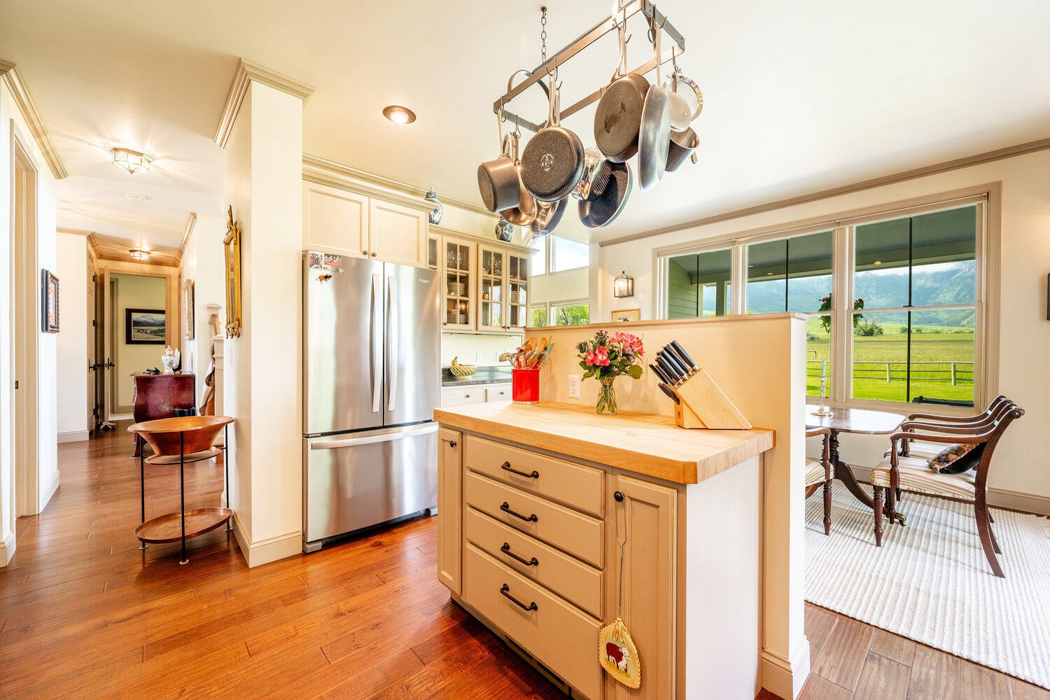 Big Horn, Wyoming, 82833, United States, 3 Bedrooms Bedrooms, ,4 BathroomsBathrooms,Residential,For Sale,2011301