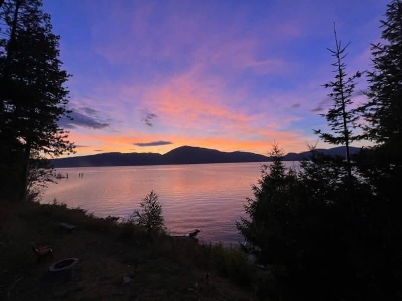 Bayview, Idaho, 83803, United States, 2 Bedrooms Bedrooms, ,3 BathroomsBathrooms,Residential,For Sale,1981313