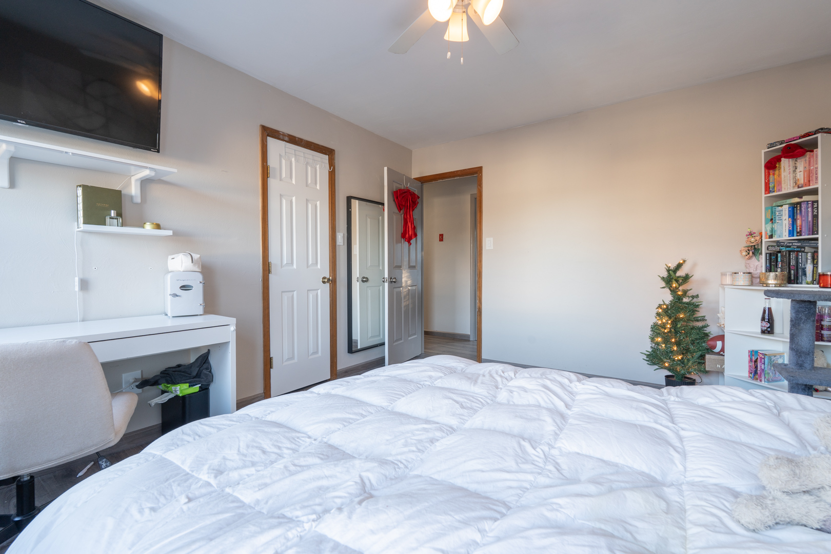 Virginia Beach, Virginia, 23454, United States, 4 Bedrooms Bedrooms, ,3 BathroomsBathrooms,Residential,For Sale,2006012