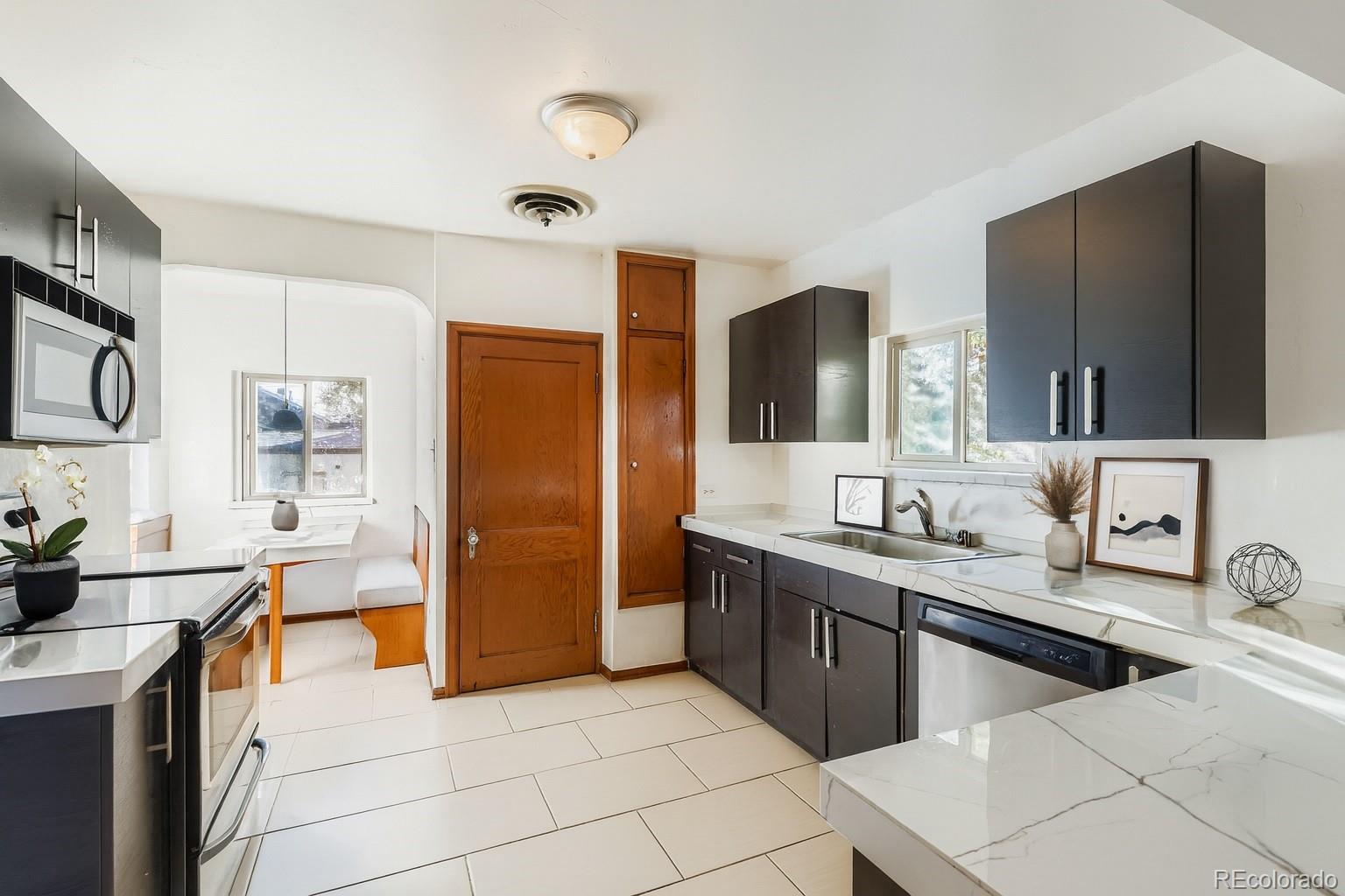 Denver, Colorado, 80205, United States, 3 Bedrooms Bedrooms, ,1 BathroomBathrooms,Residential,For Sale,1969232