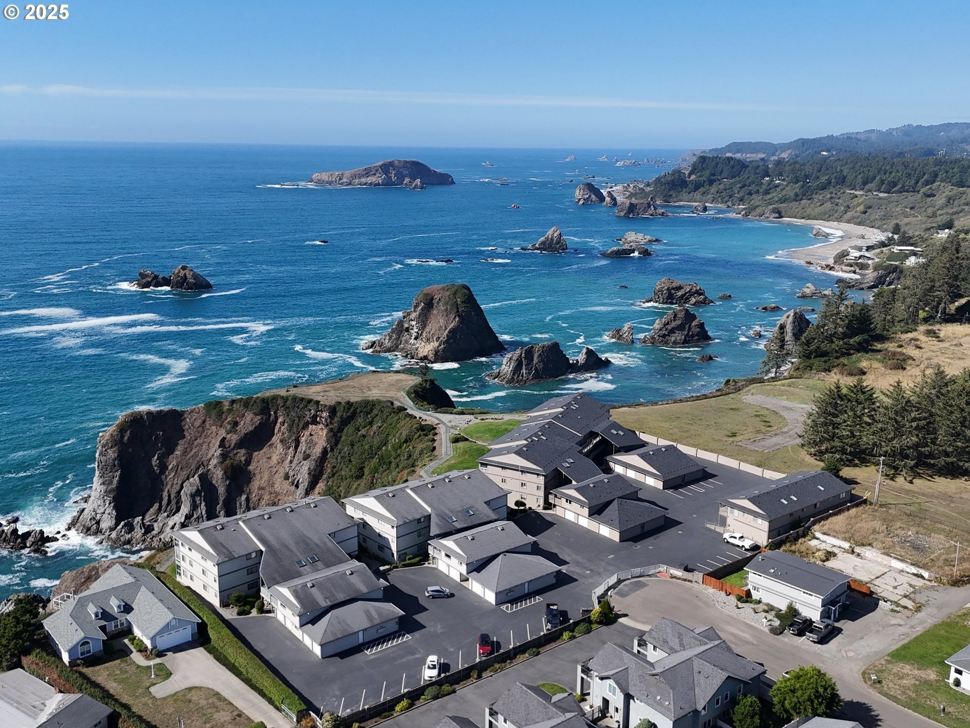 Brookings, Oregon, 97415, United States, 2 Bedrooms Bedrooms, ,2 BathroomsBathrooms,Residential,For Sale,1974999