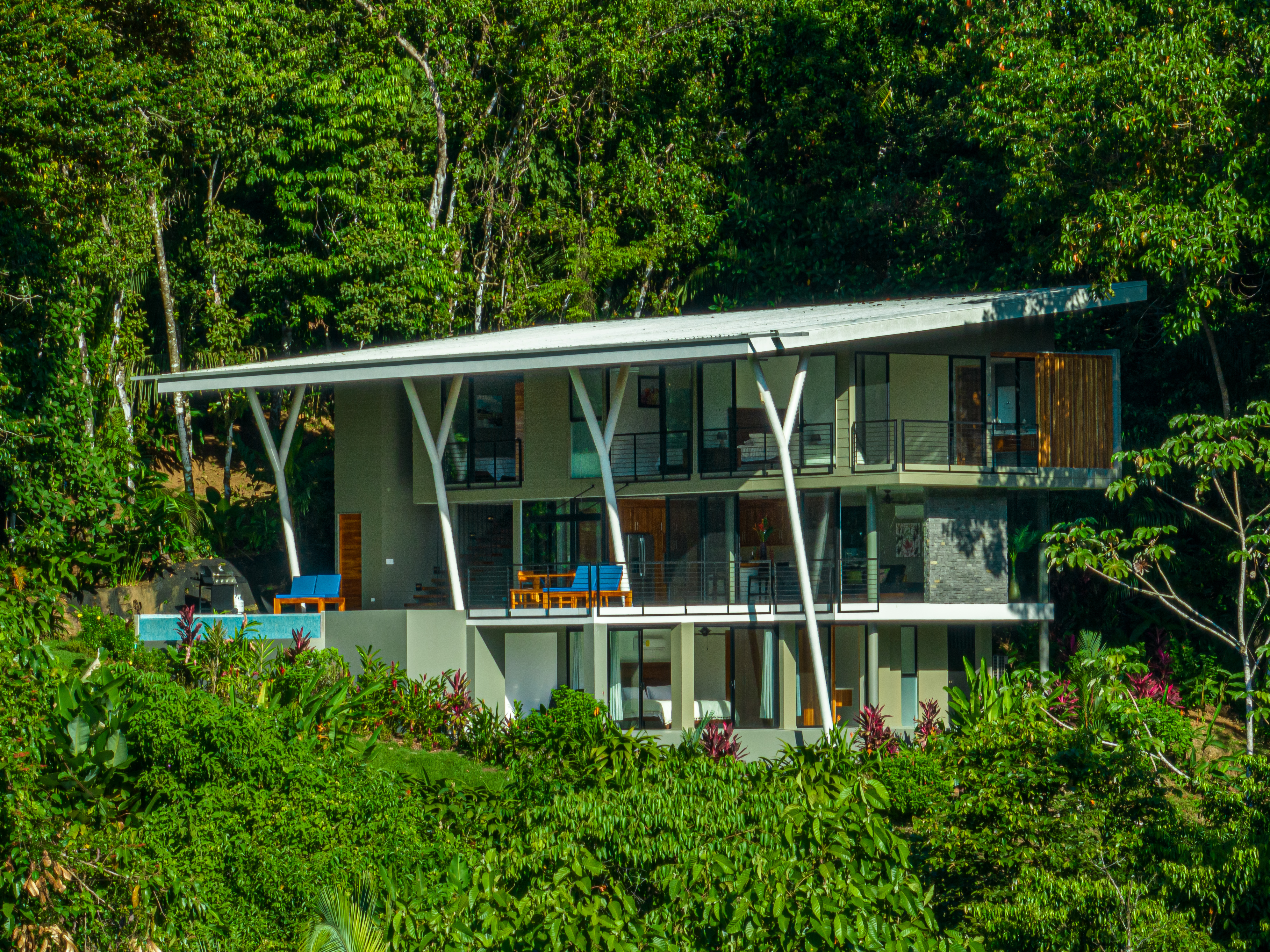Dominical, Puntarenas, CR, 4 Bedrooms Bedrooms, ,4 BathroomsBathrooms,Residential,For Sale,1926192