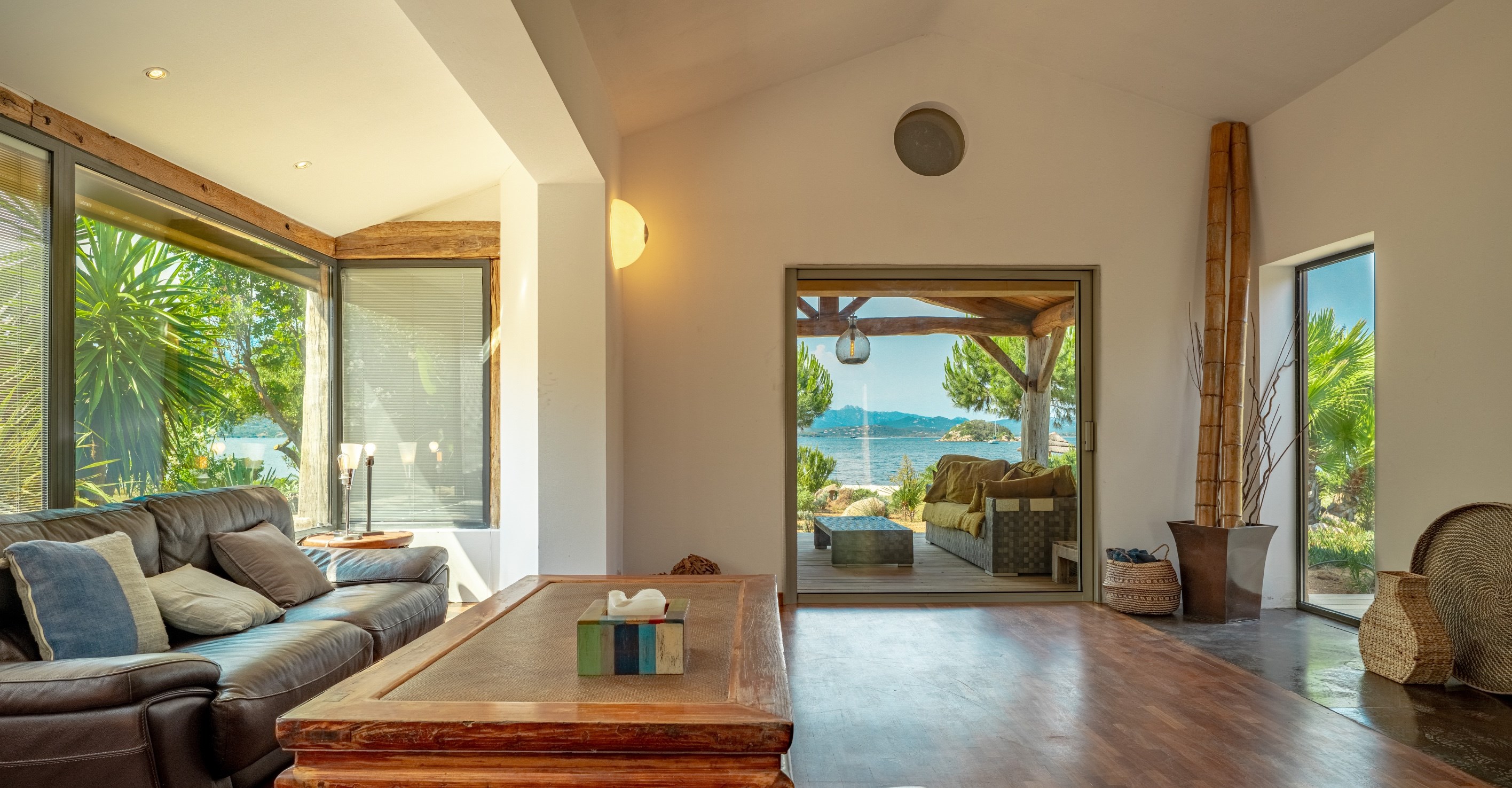  SALE: WATERFRONT PROPERTY – GULF OF PORTO-VECCHIO, CORSICA - 物件實景