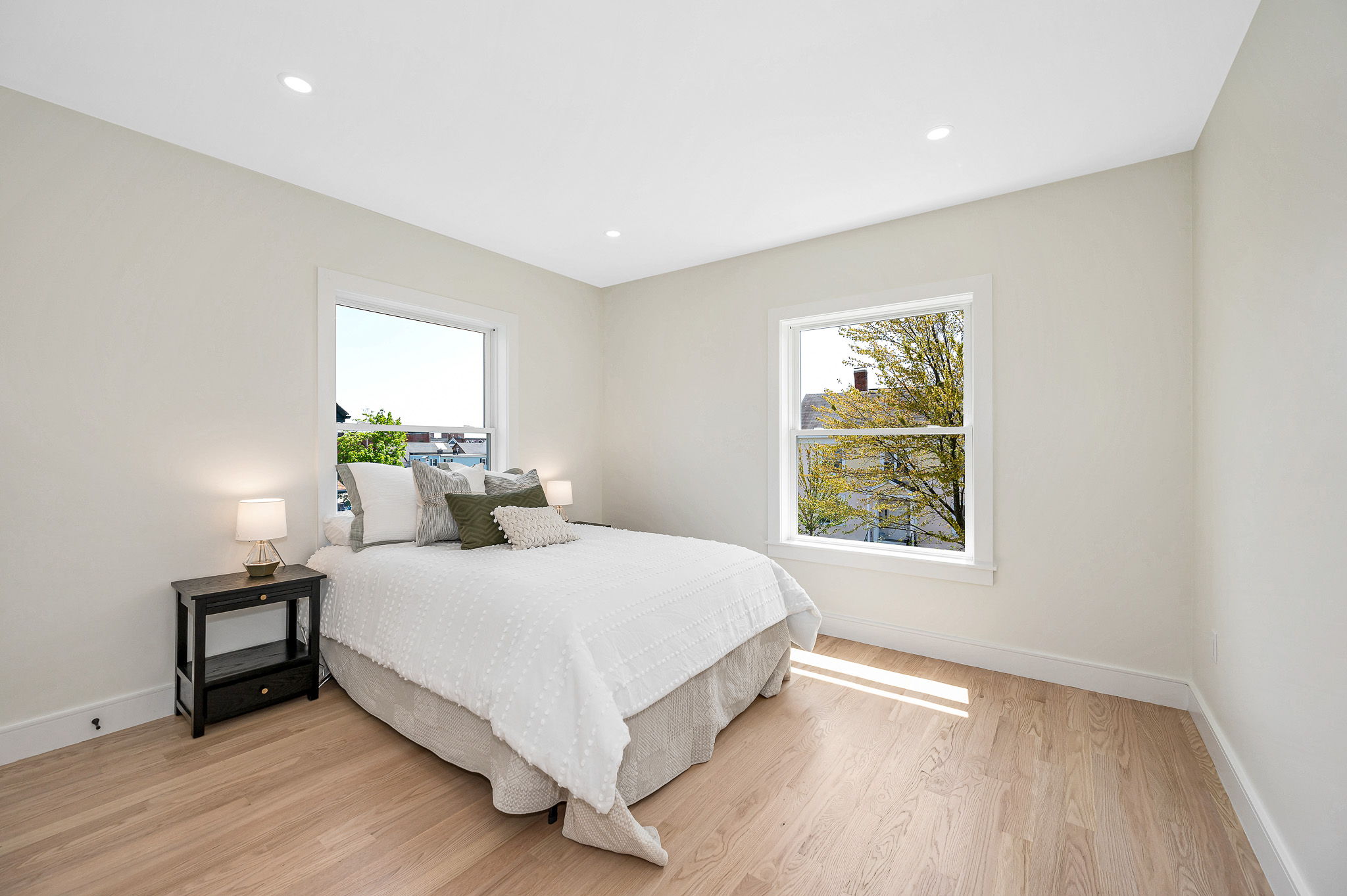 Wakefield, Massachusetts, 01880, United States, 3 Bedrooms Bedrooms, ,3 BathroomsBathrooms,Residential,For Sale,1974087