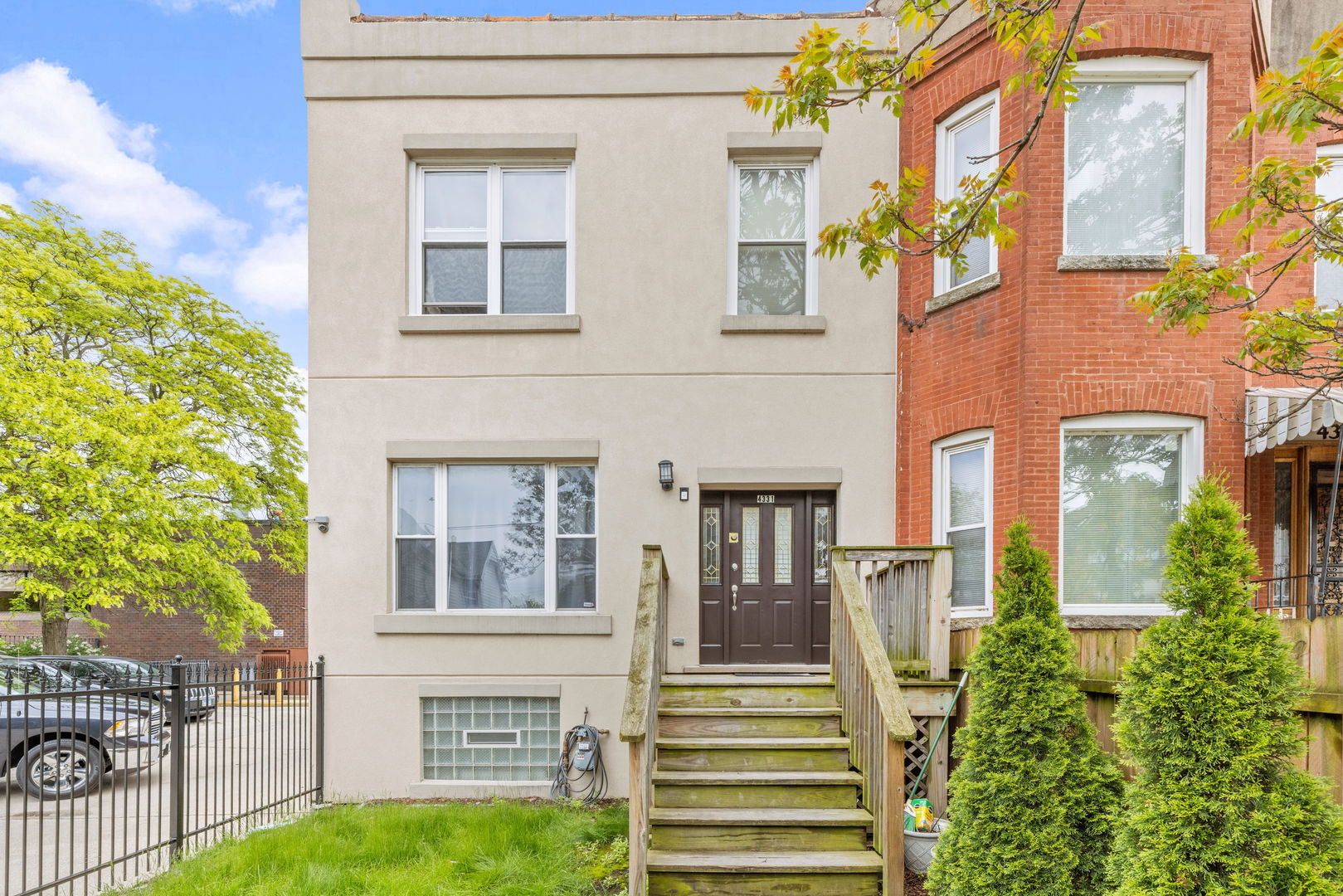 Chicago, Illinois, 60653, United States, 4 Bedrooms Bedrooms, ,4 BathroomsBathrooms,Residential,For Sale,1940969