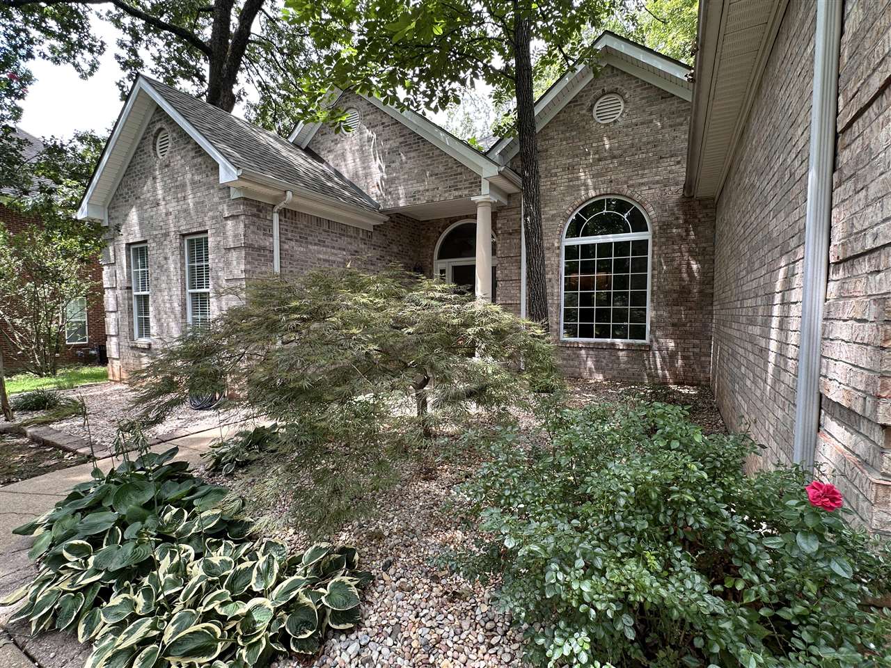 Bowling Green, Kentucky, 42104, United States, 5 Bedrooms Bedrooms, ,3 BathroomsBathrooms,Residential,For Sale,1907465