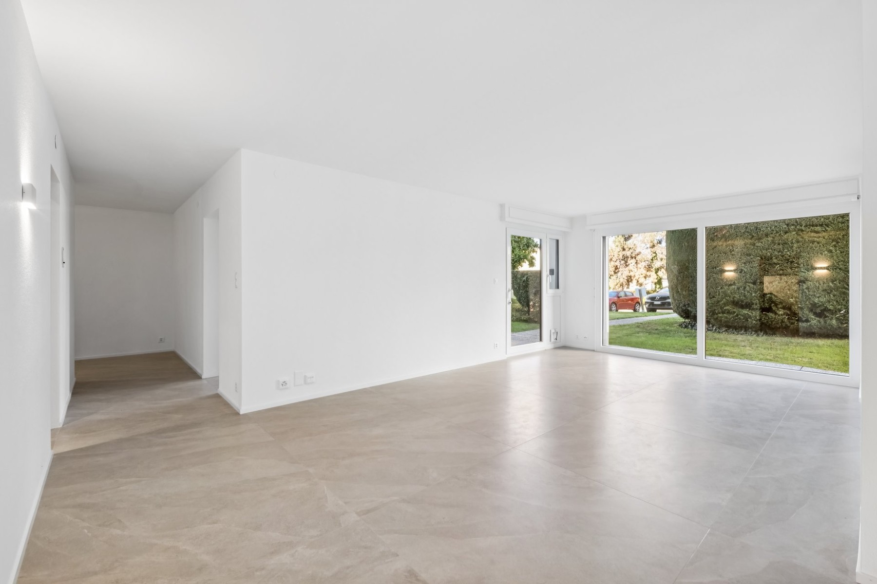  Ideal location - Fully renovated 4.5-room apartment - 物件實景