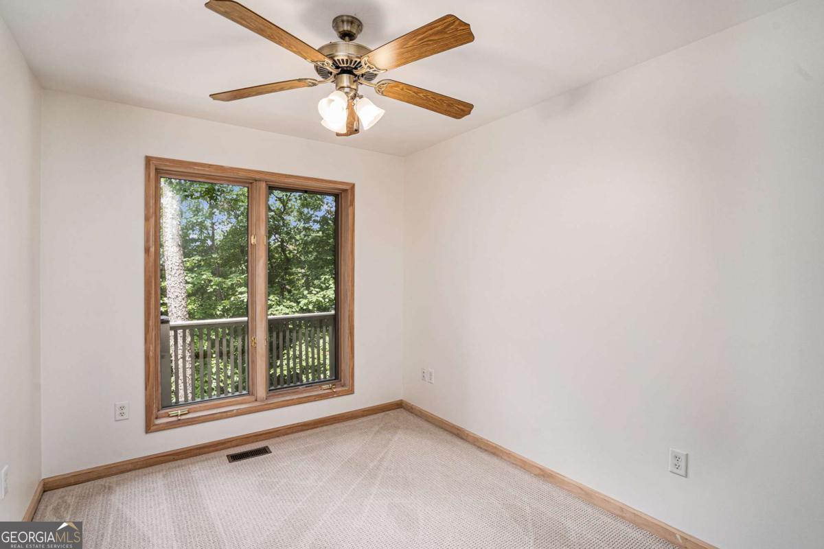 Ellijay, Georgia, 30536, United States, 4 Bedrooms Bedrooms, ,4 BathroomsBathrooms,Residential,For Sale,1888525