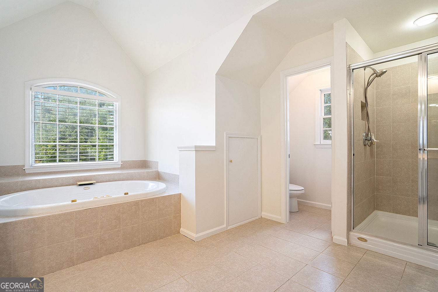 Canton, Georgia, 30115, United States, 5 Bedrooms Bedrooms, ,4 BathroomsBathrooms,Residential,For Sale,1858929