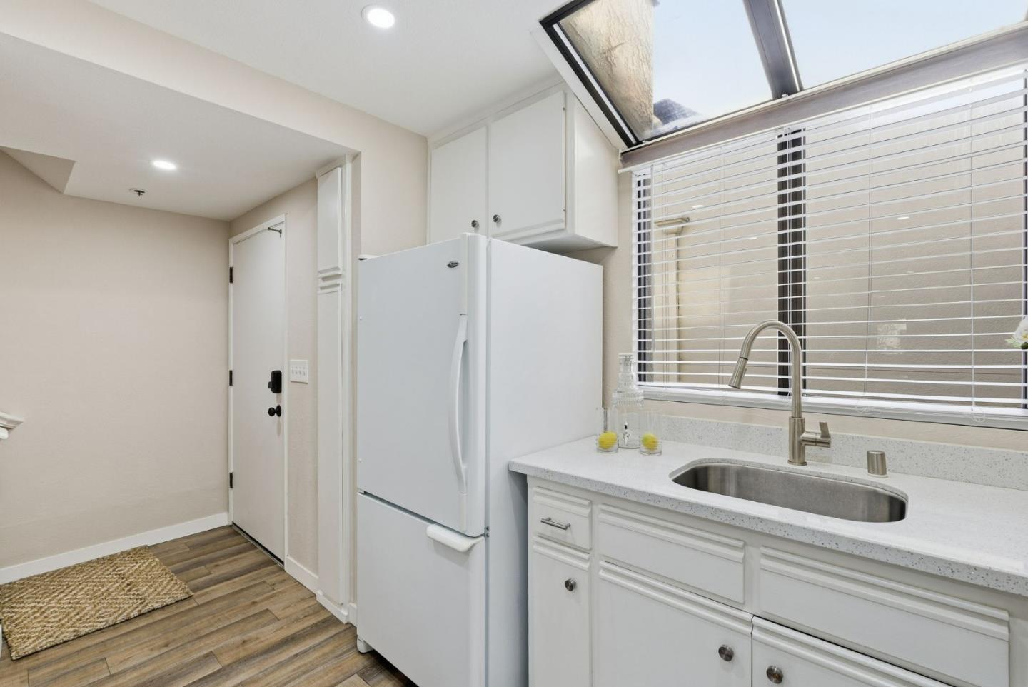 Palo Alto, California, 94306, United States, 2 Bedrooms Bedrooms, ,2 BathroomsBathrooms,Residential,For Sale,1992866