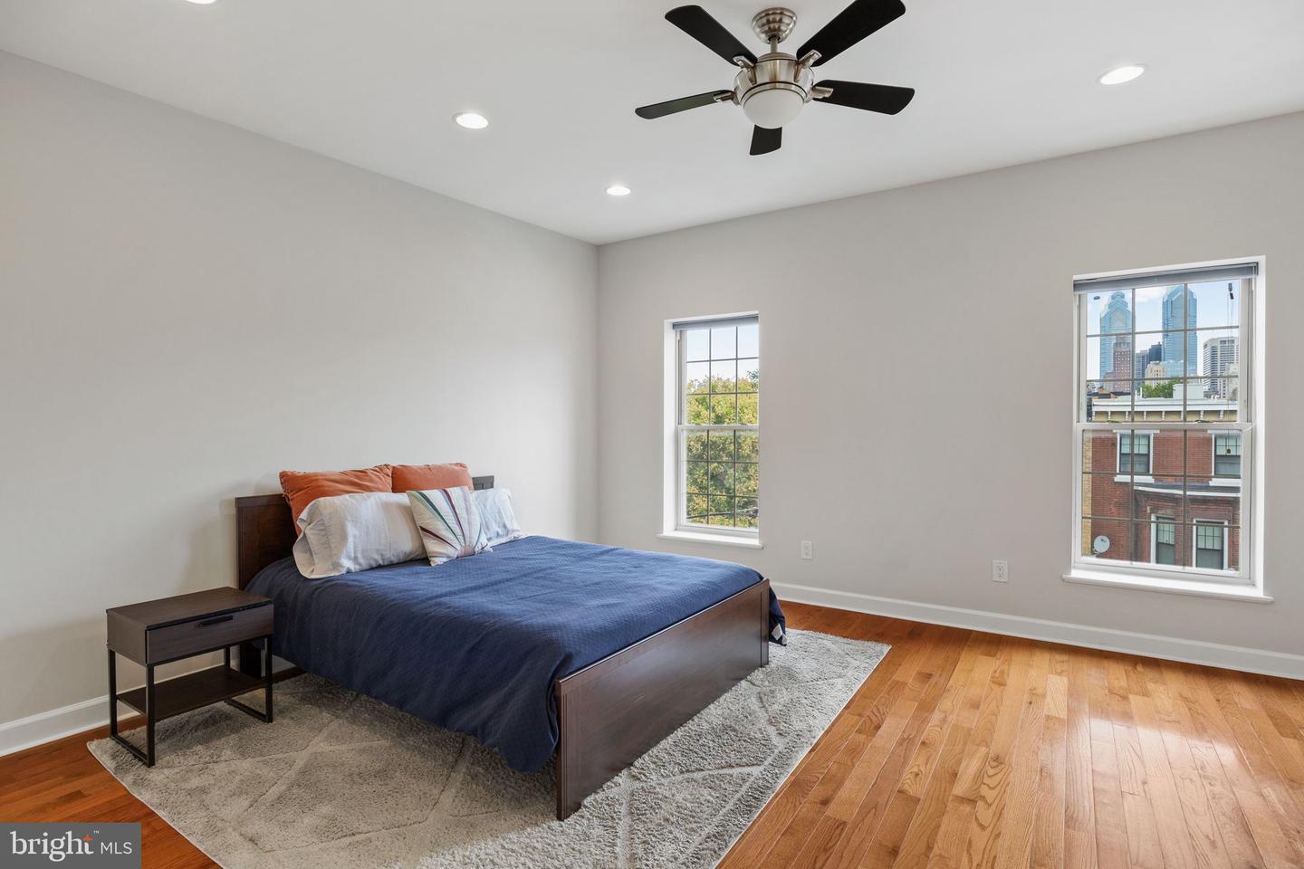 Philadelphia, Pennsylvania, 19146, United States, 3 Bedrooms Bedrooms, ,2 BathroomsBathrooms,Residential,For Sale,1949771