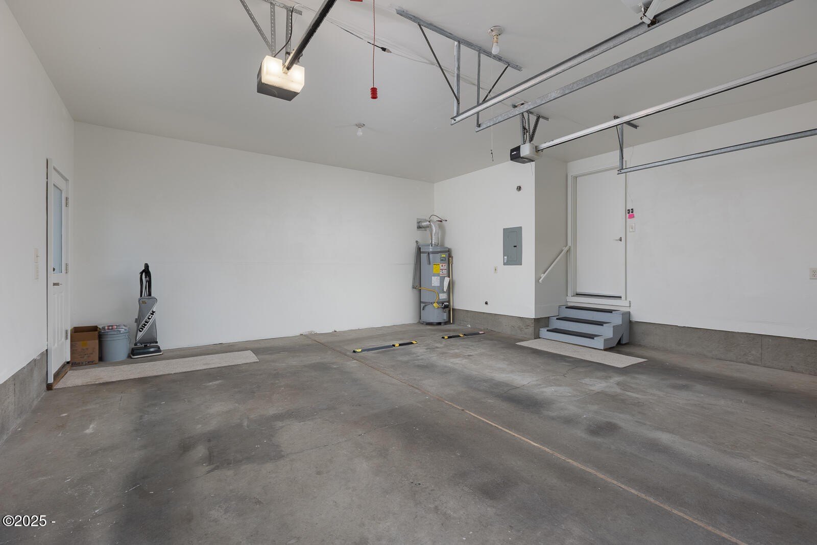 Lincoln City, Oregon, 97367, United States, 2 Bedrooms Bedrooms, ,2 BathroomsBathrooms,Residential,For Sale,1970339