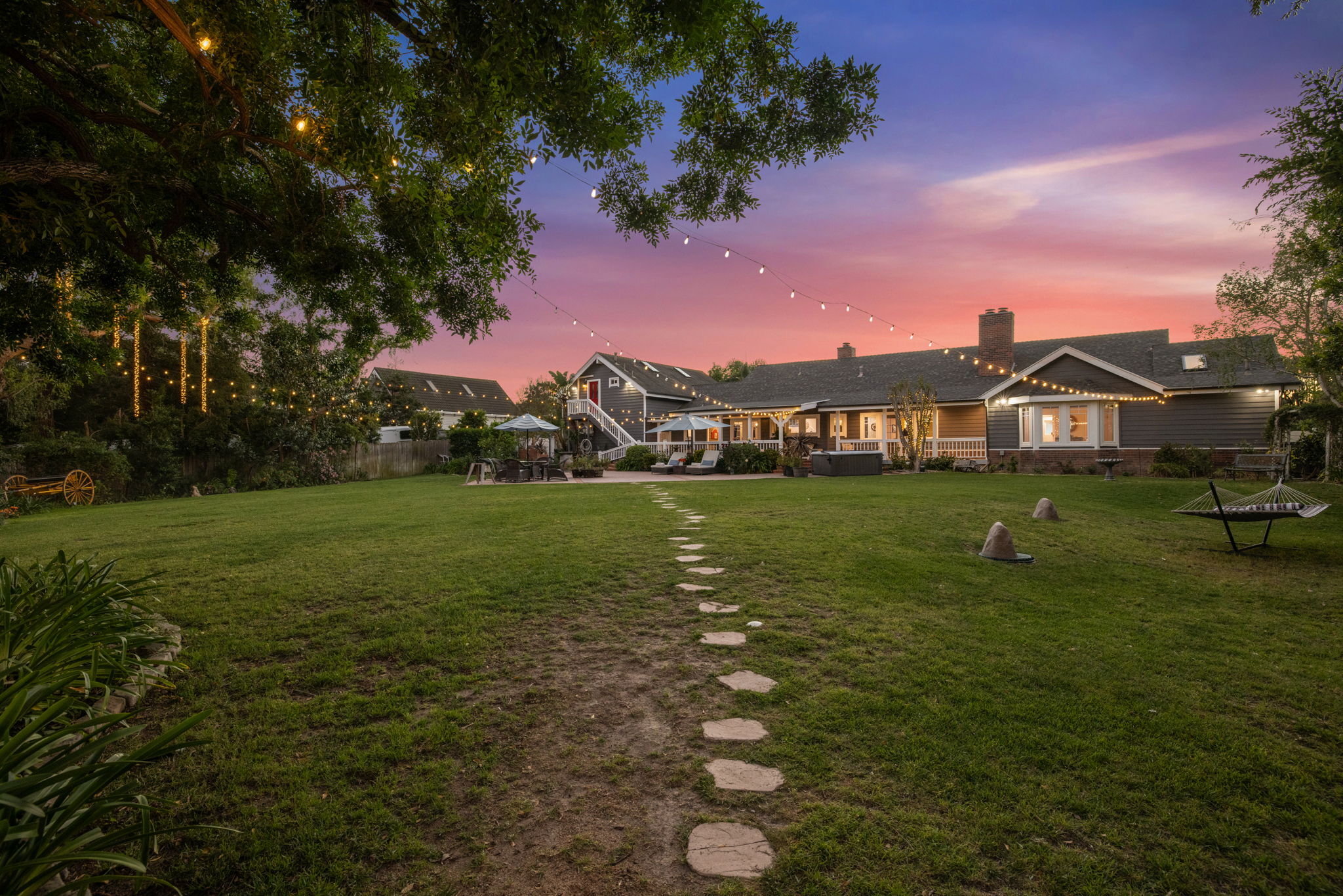  2390 Glenside Lane - 物件實景