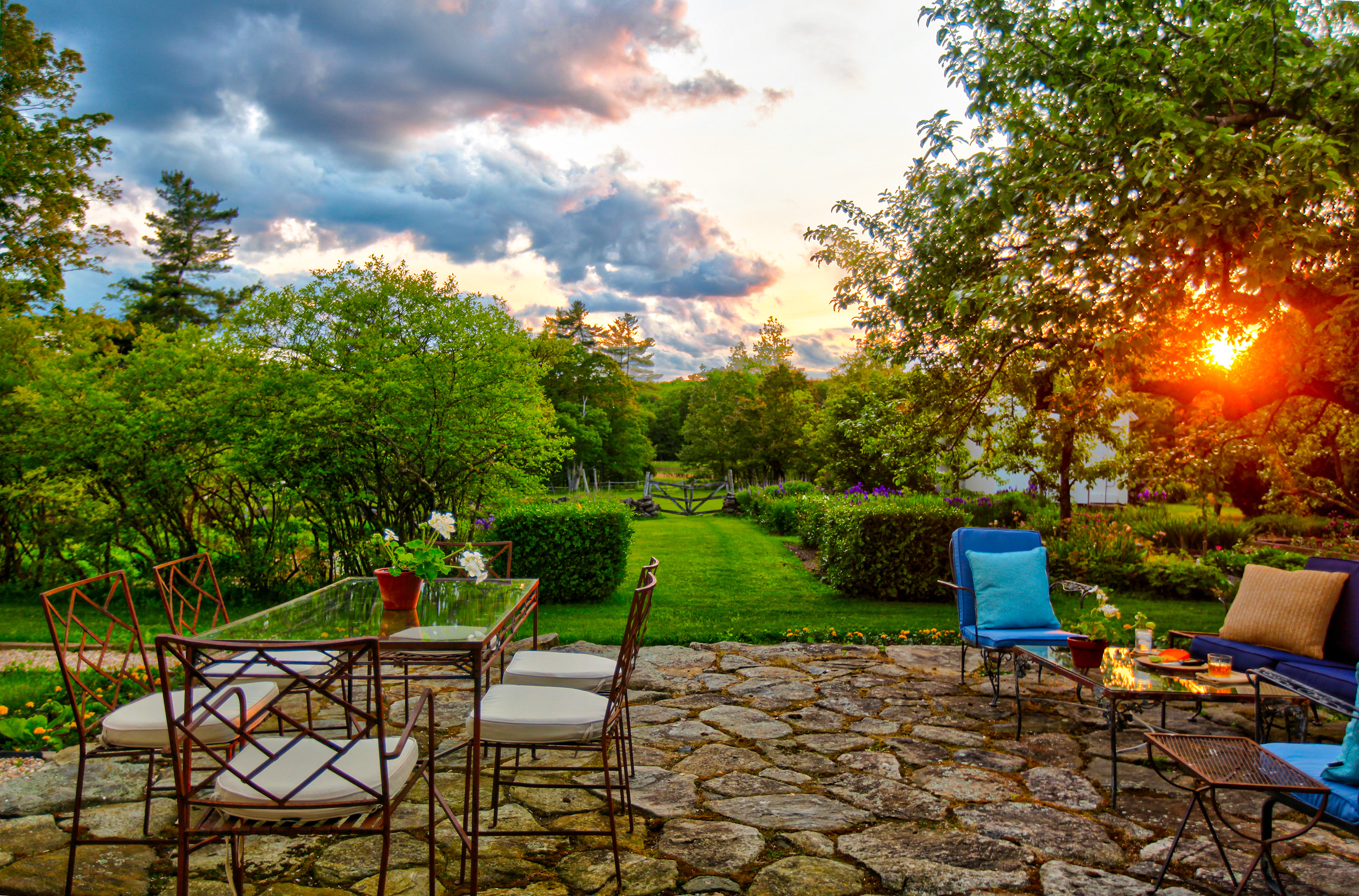  227 ACRES, 227 YEARS: 1798 COLONIAL FARM WITH SPECTACULAR ACREAGE AND RESTORED G - 物件實景