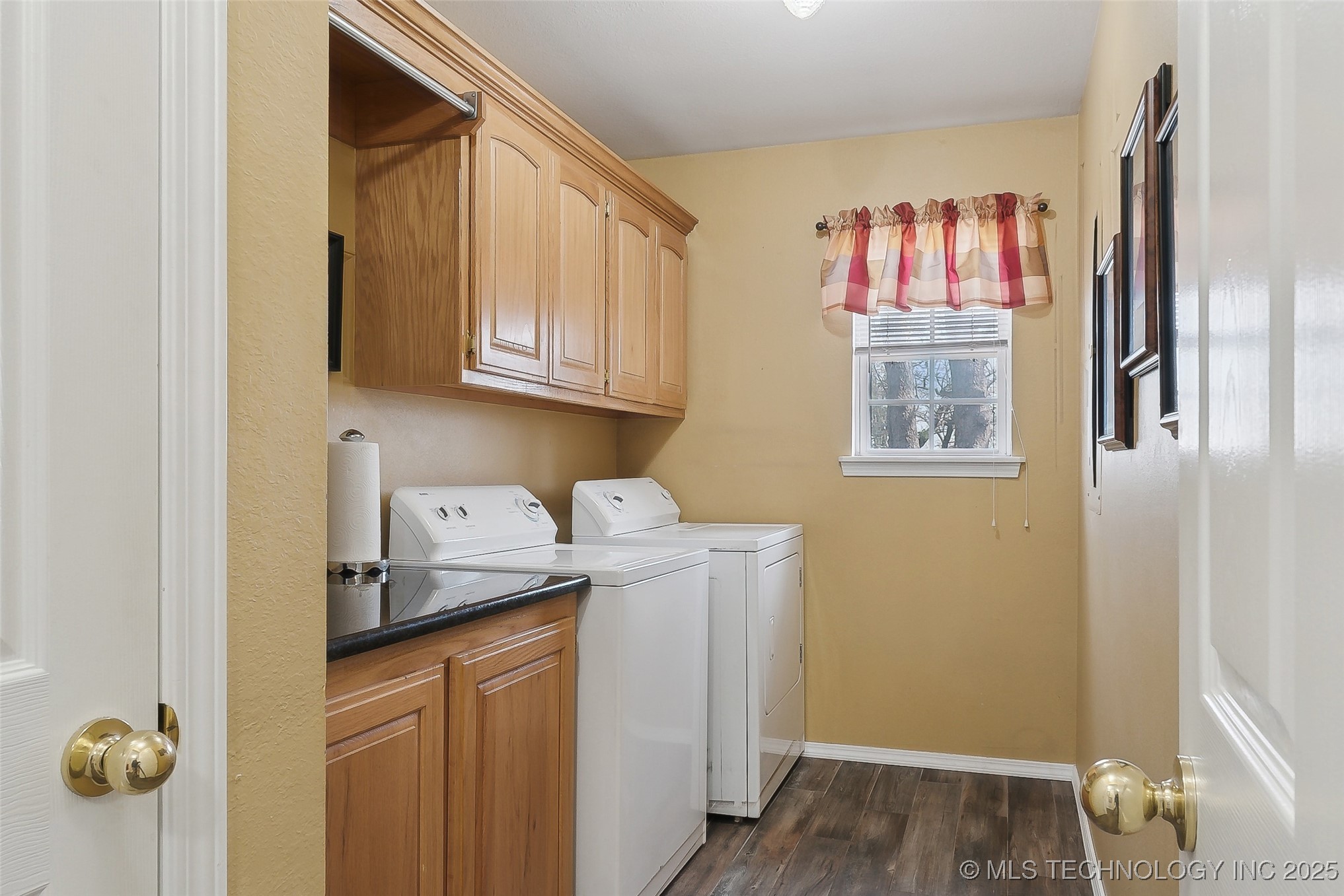 Cookson, Oklahoma, 74427, United States, 6 Bedrooms Bedrooms, ,6 BathroomsBathrooms,Residential,For Sale,1751718