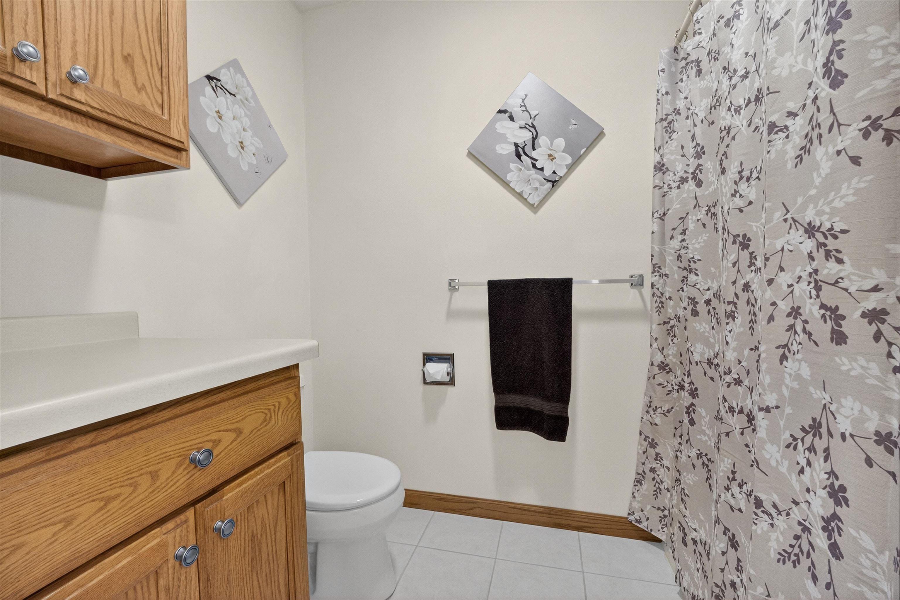 NEW LONDON, Wisconsin, 54961, United States, 3 Bedrooms Bedrooms, ,4 BathroomsBathrooms,Residential,For Sale,1996167