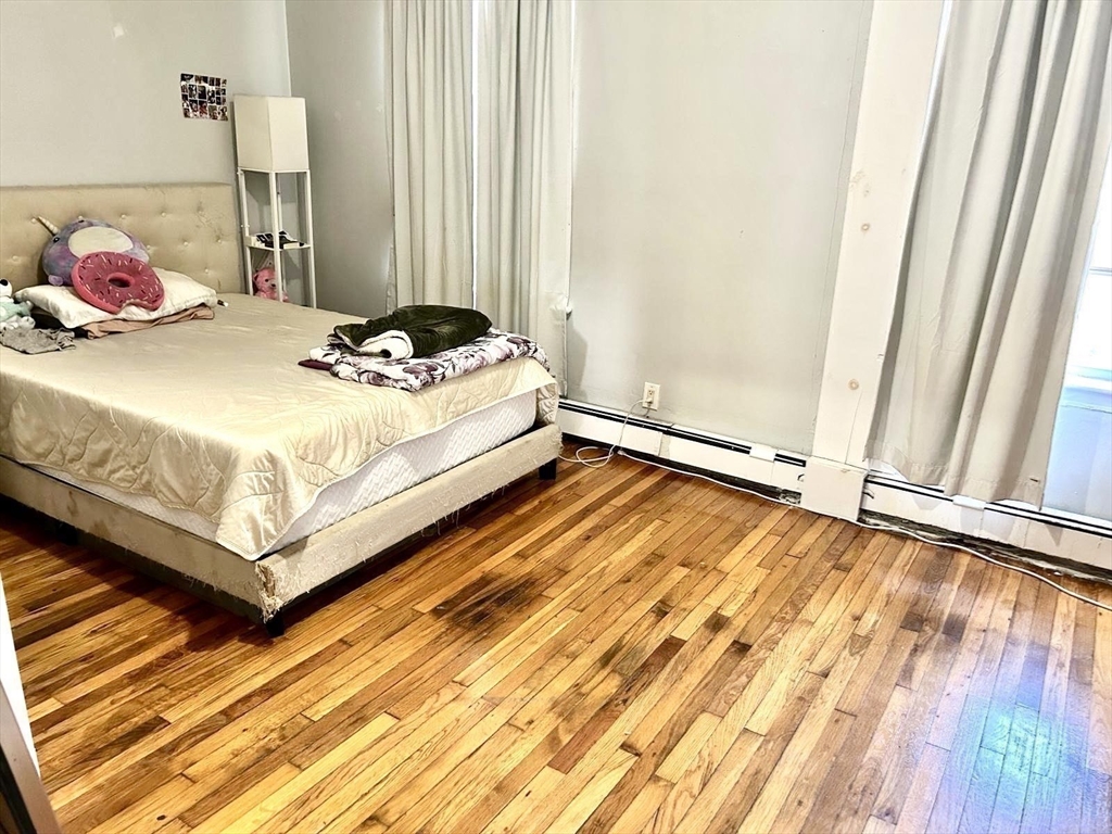 Lynn, Massachusetts, 01902, United States, 9 Bedrooms Bedrooms, ,3 BathroomsBathrooms,Residential,For Sale,1989600