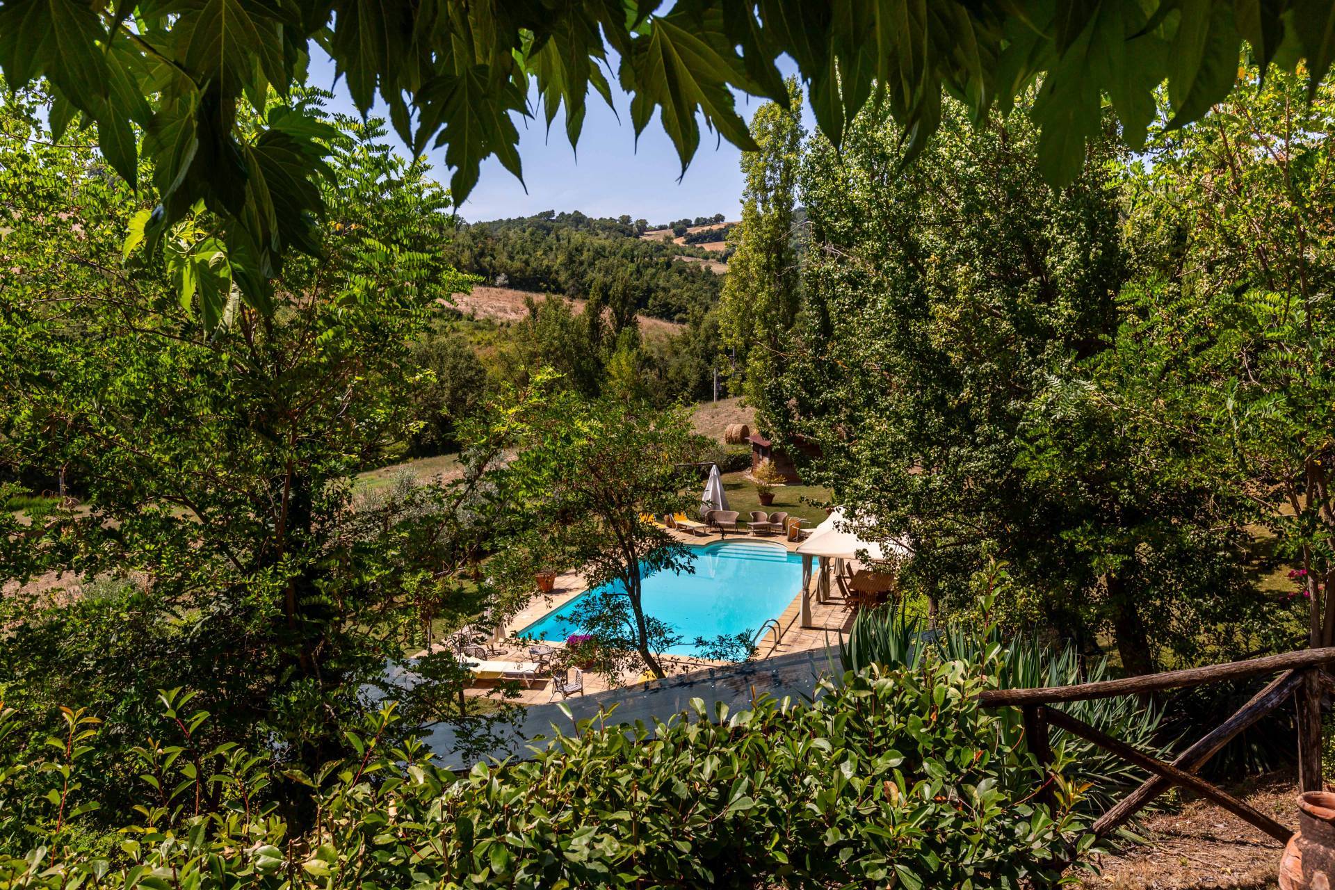 Localit? Porzone, Todi, Perugia, 06059, IT, 6 Bedrooms Bedrooms, ,6 BathroomsBathrooms,Residential,For Sale,Localit? Porzone,1586795