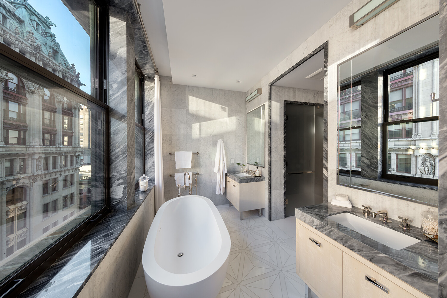 New York City, New York, 10010, United States, 3 Bedrooms Bedrooms, ,4 BathroomsBathrooms,Residential,For Sale,1911092