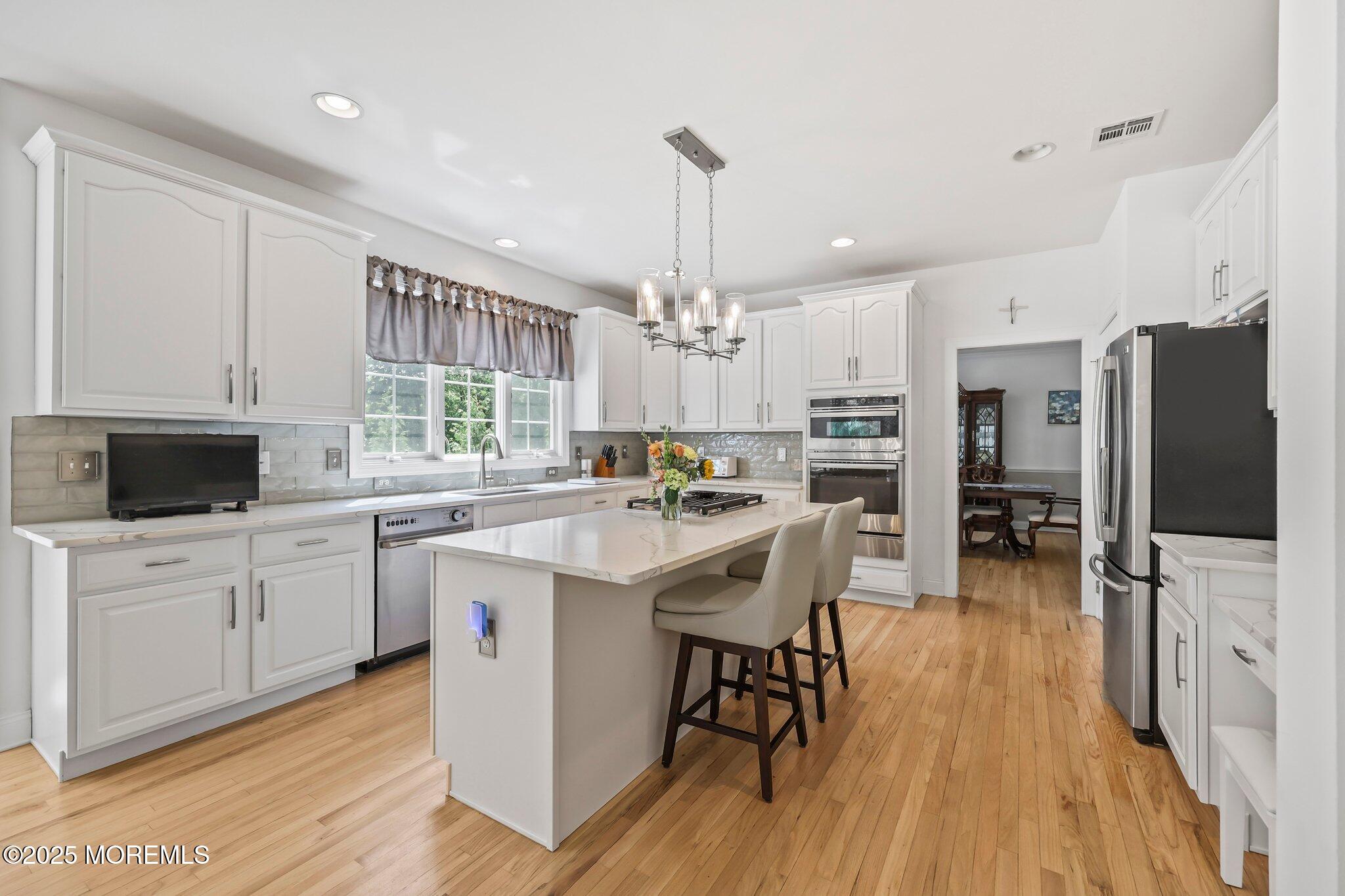 Manalapan, New Jersey, 07726, United States, 4 Bedrooms Bedrooms, ,5 BathroomsBathrooms,Residential,For Sale,1823230