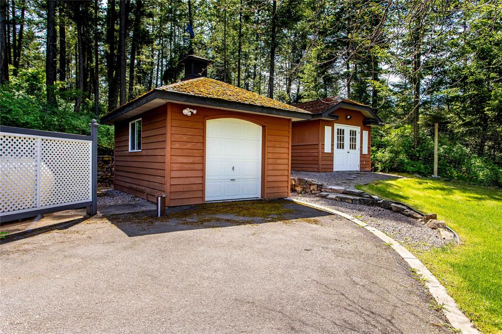 Polson, Montana, 59860, United States, 4 Bedrooms Bedrooms, ,4 BathroomsBathrooms,Residential,For Sale,1984394