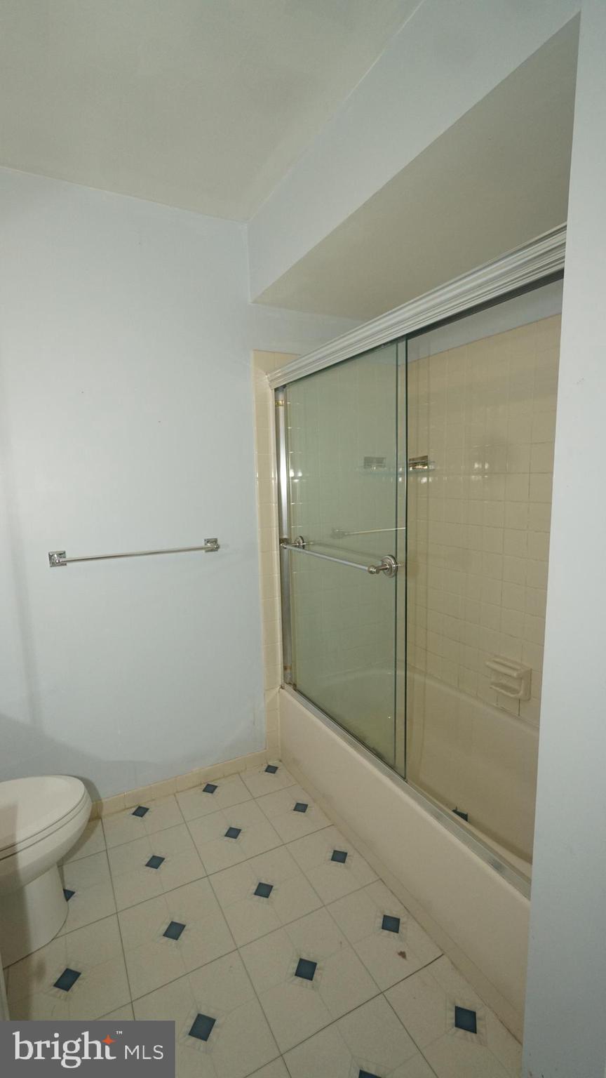 YARDLEY, Pennsylvania, 19067, United States, 4 Bedrooms Bedrooms, ,3 BathroomsBathrooms,Residential,For Sale,1988556