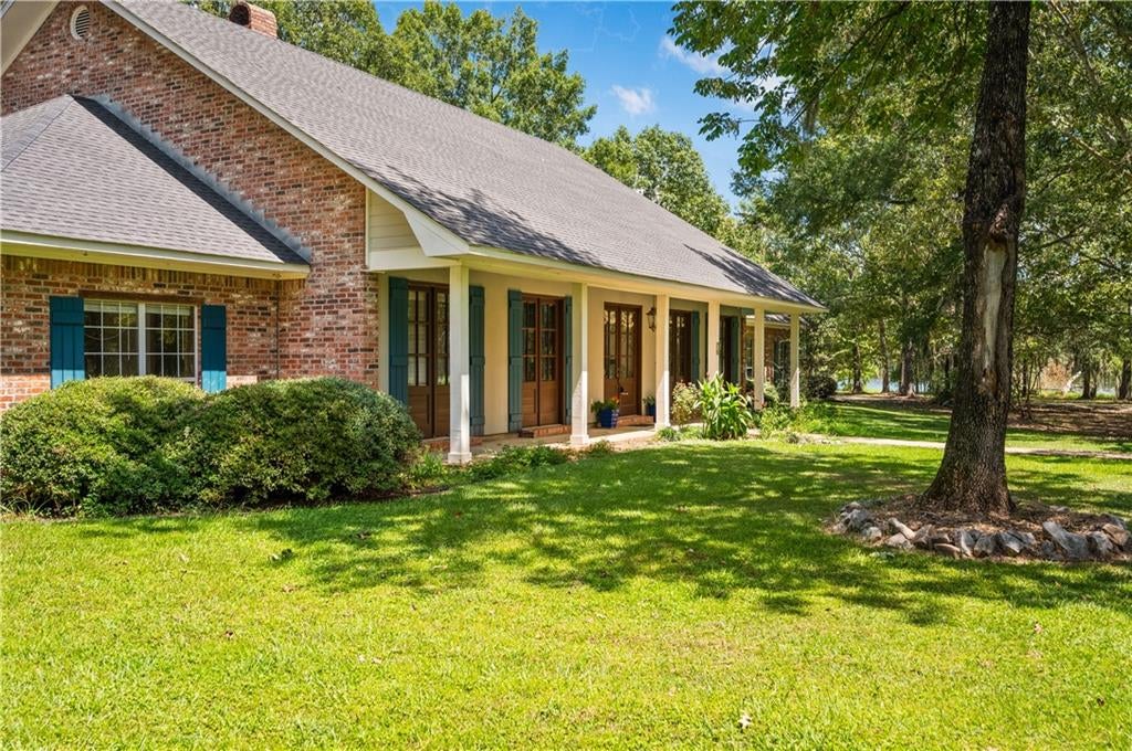 Natchitoches, Louisiana, 71457, United States, 3 Bedrooms Bedrooms, ,3 BathroomsBathrooms,Residential,For Sale,1983691