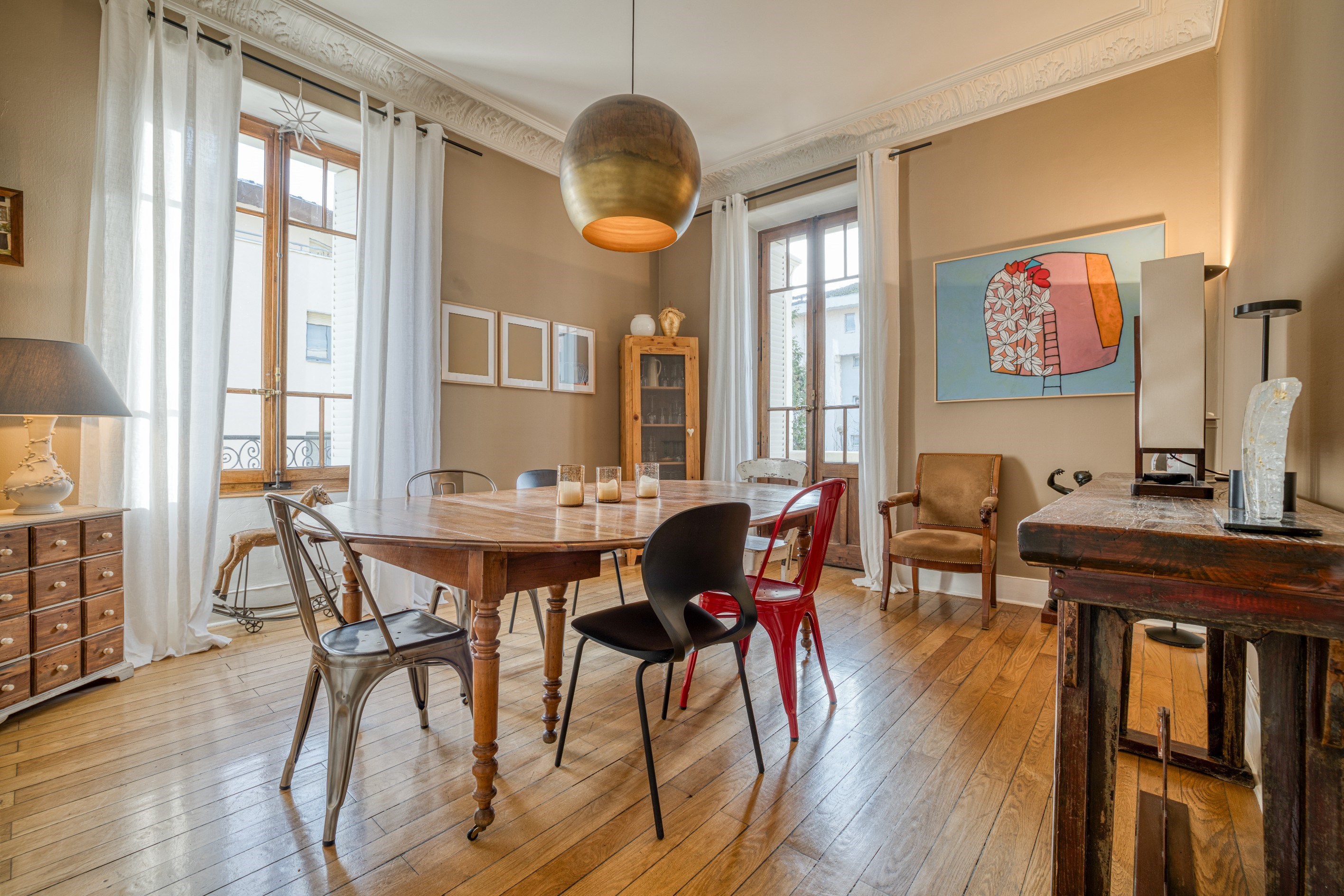  ANNECY - CLOSE TO THE CITY CENTRE AND LAKE - 127 m² BOURGEOIS APARTMENT - 物件實景