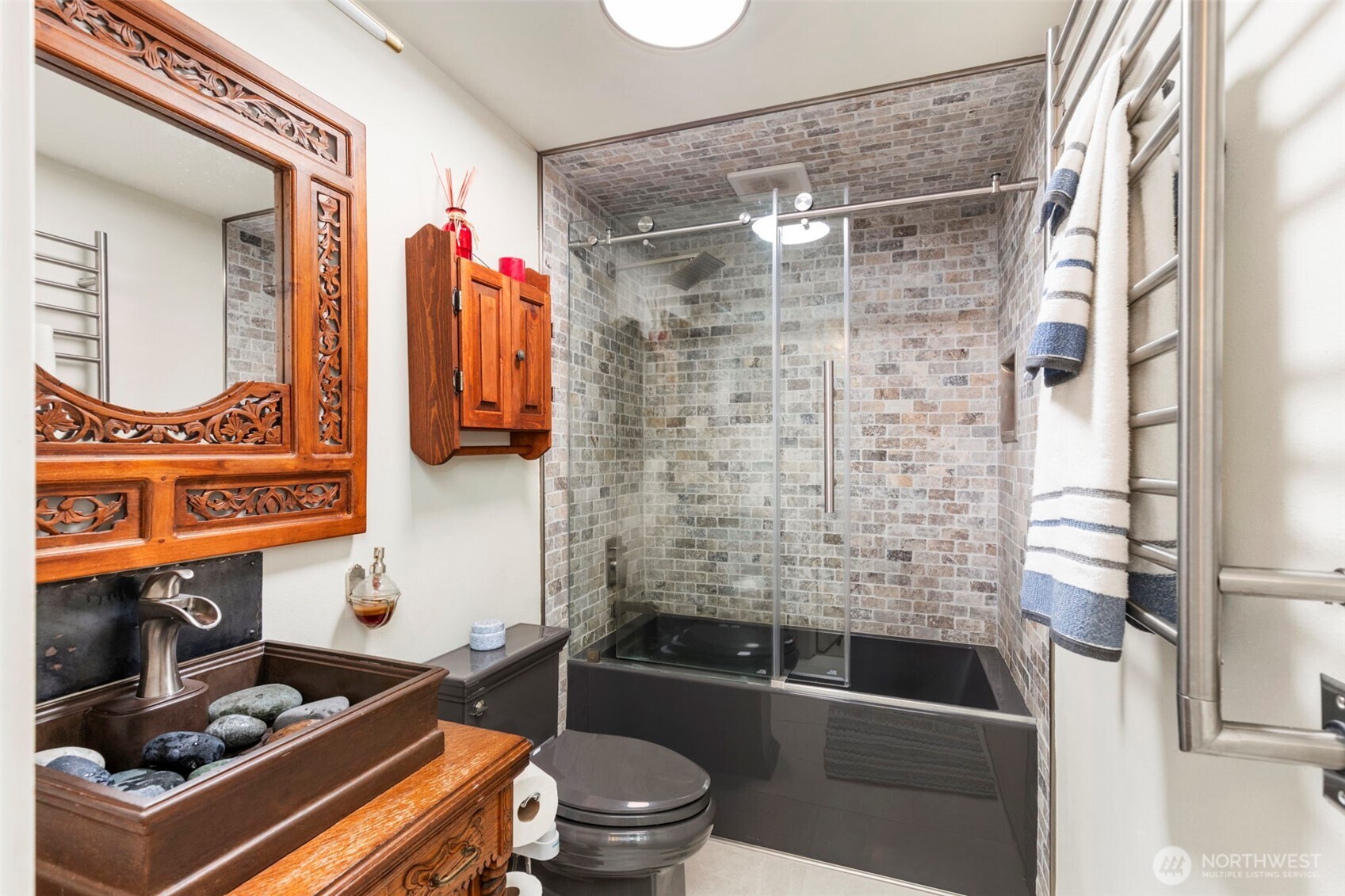 Port Townsend, Washington, 98368, United States, 1 Bedroom Bedrooms, ,1 BathroomBathrooms,Residential,For Sale,1906329