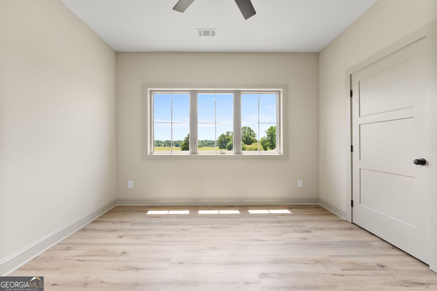 Barnesville, Georgia, 30204, United States, 4 Bedrooms Bedrooms, ,4 BathroomsBathrooms,Residential,For Sale,1859090