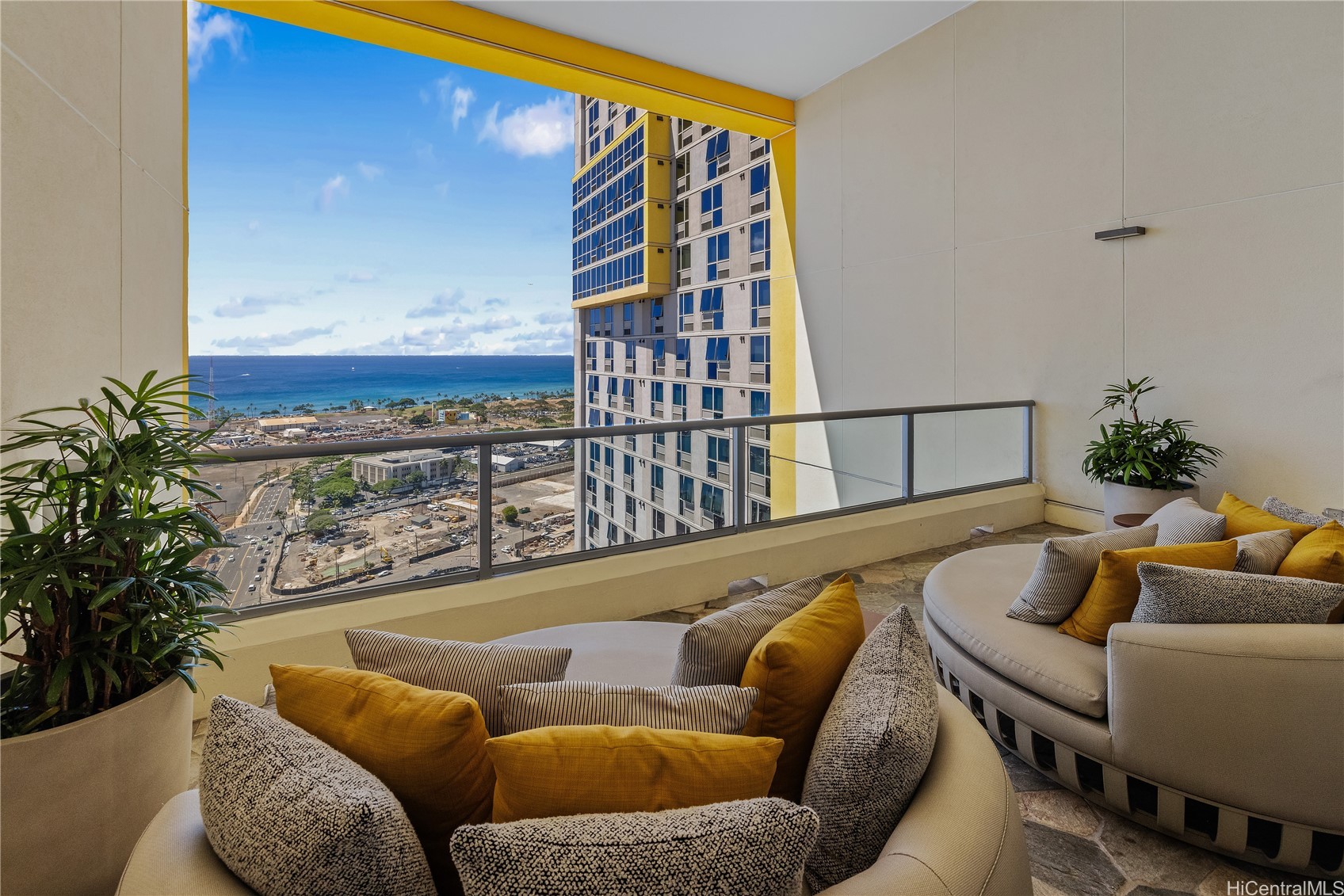 Honolulu, Hawaii, 96814, United States, 1 Bedroom Bedrooms, ,1 BathroomBathrooms,Residential,For Sale,1941012