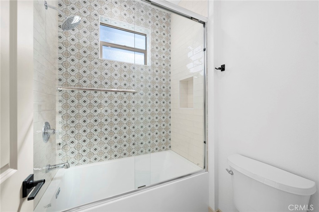 Paramount, California, 90723, United States, 4 Bedrooms Bedrooms, ,3 BathroomsBathrooms,Residential,For Sale,1926475