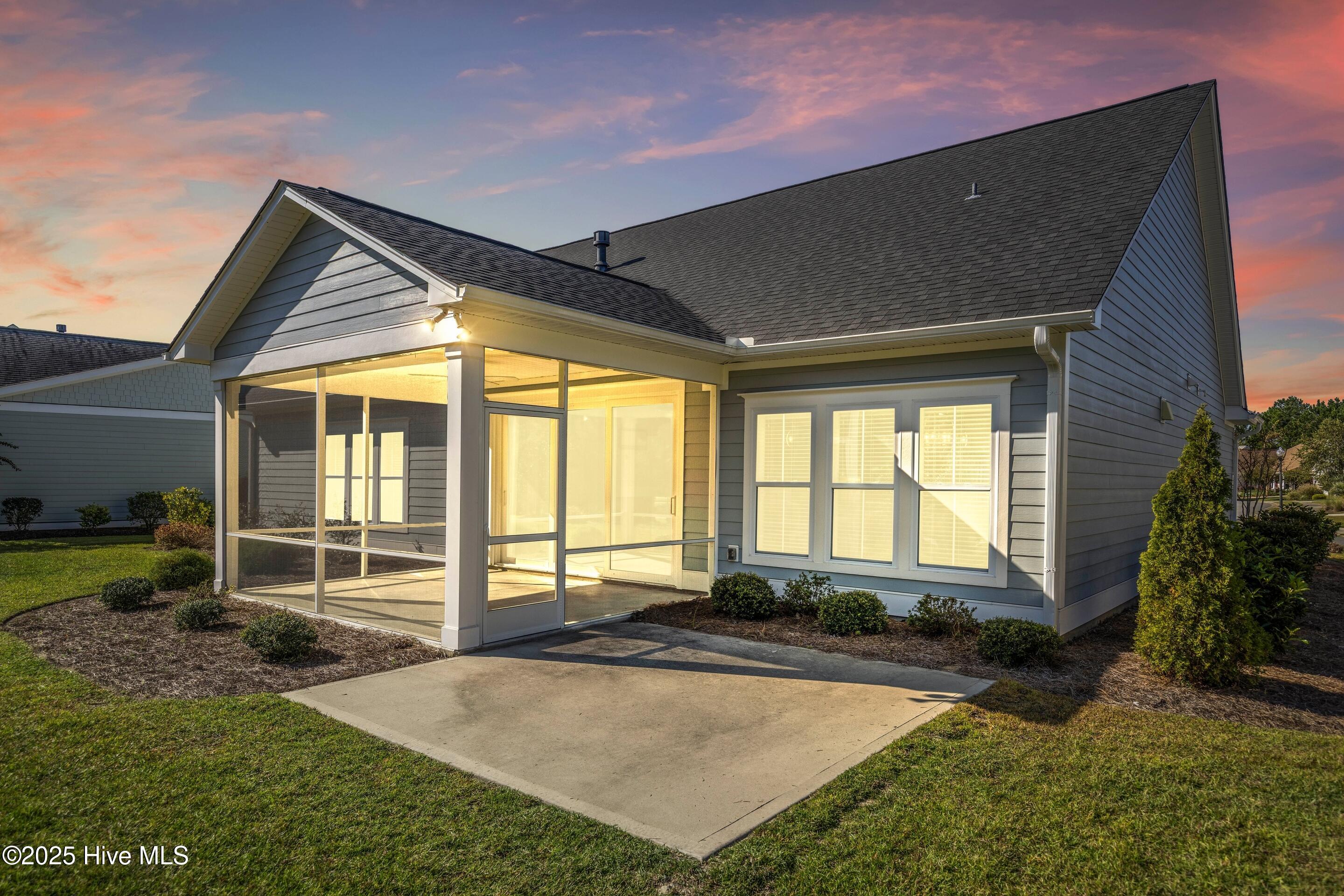 Leland, North Carolina, 28451, United States, 3 Bedrooms Bedrooms, ,3 BathroomsBathrooms,Residential,For Sale,1948682