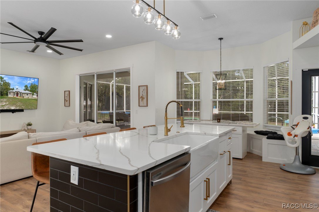 Beverly Hills, Florida, 34465, United States, 3 Bedrooms Bedrooms, ,2 BathroomsBathrooms,Residential,For Sale,1976634