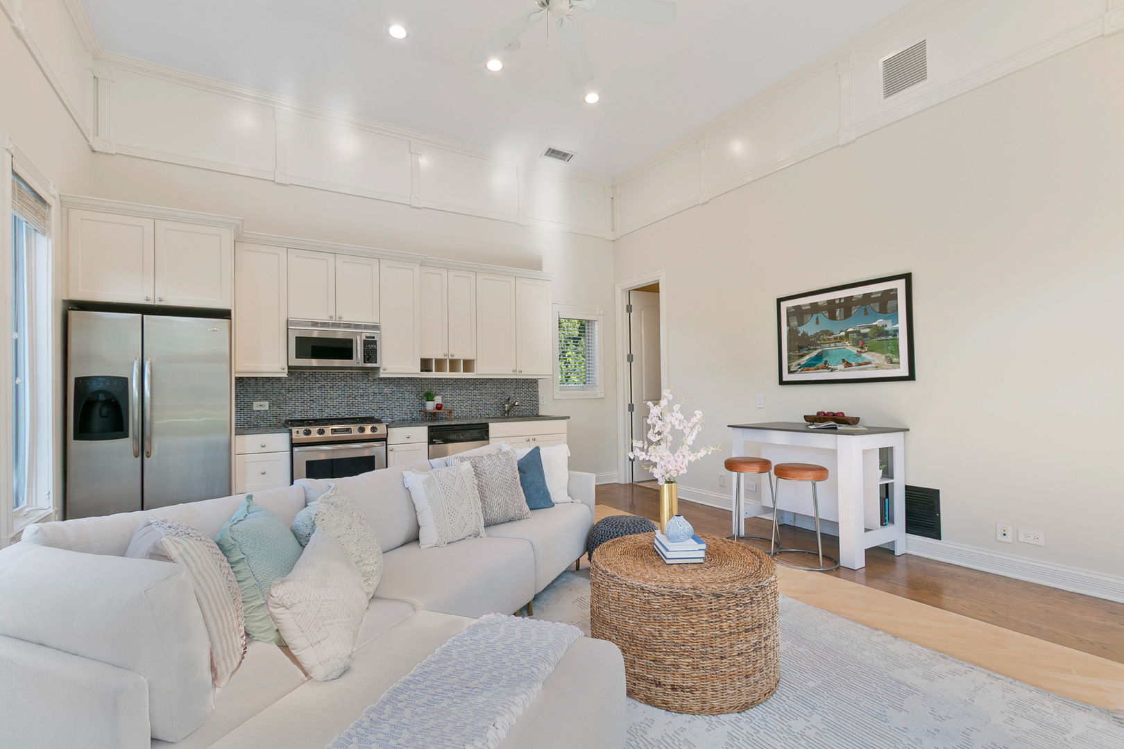 Winnetka, Illinois, 60093, United States, 6 Bedrooms Bedrooms, ,8 BathroomsBathrooms,Residential,For Sale,1991564