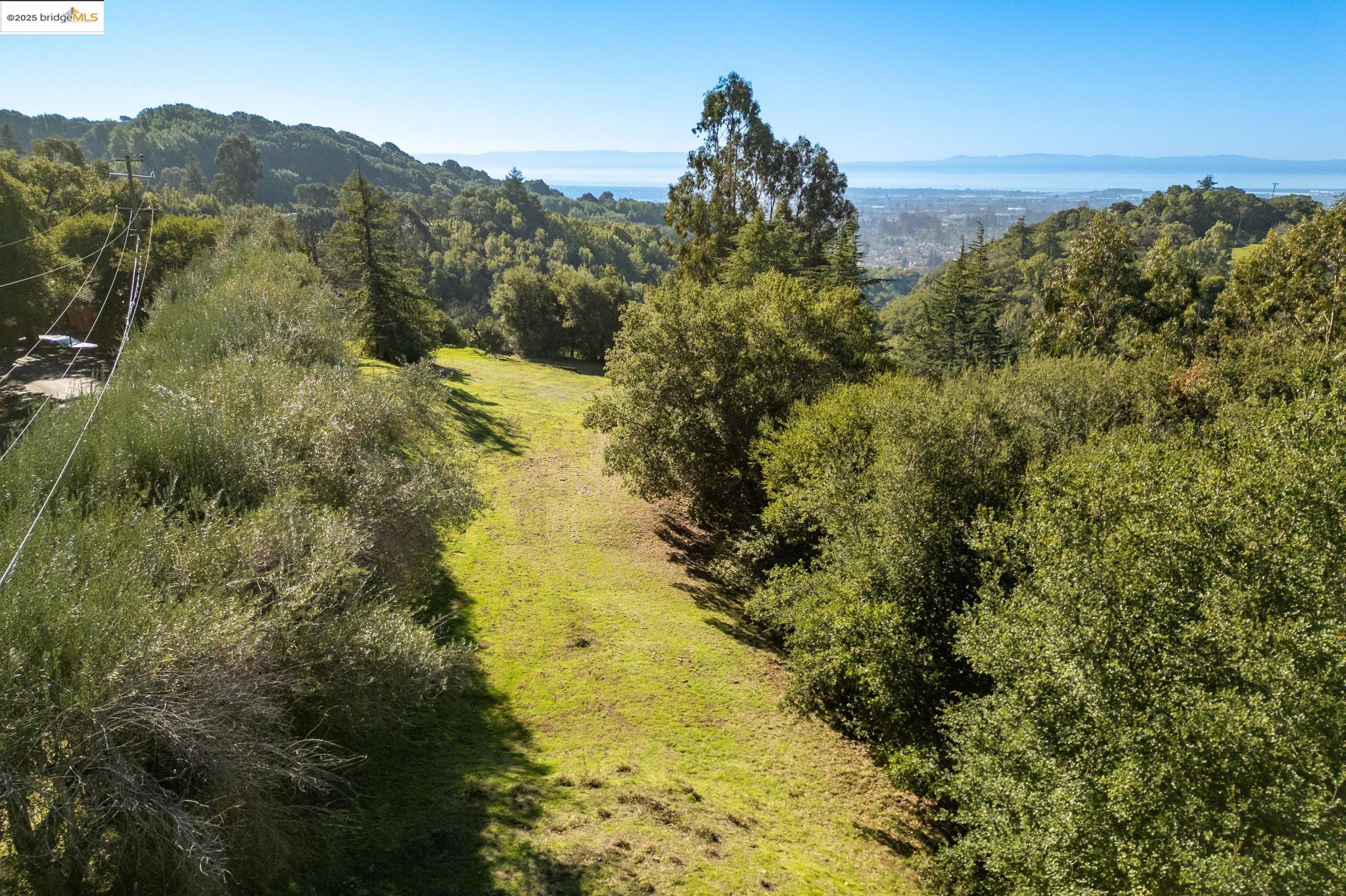 Oakland, California, 94605, United States, ,Land,For Sale,1906465