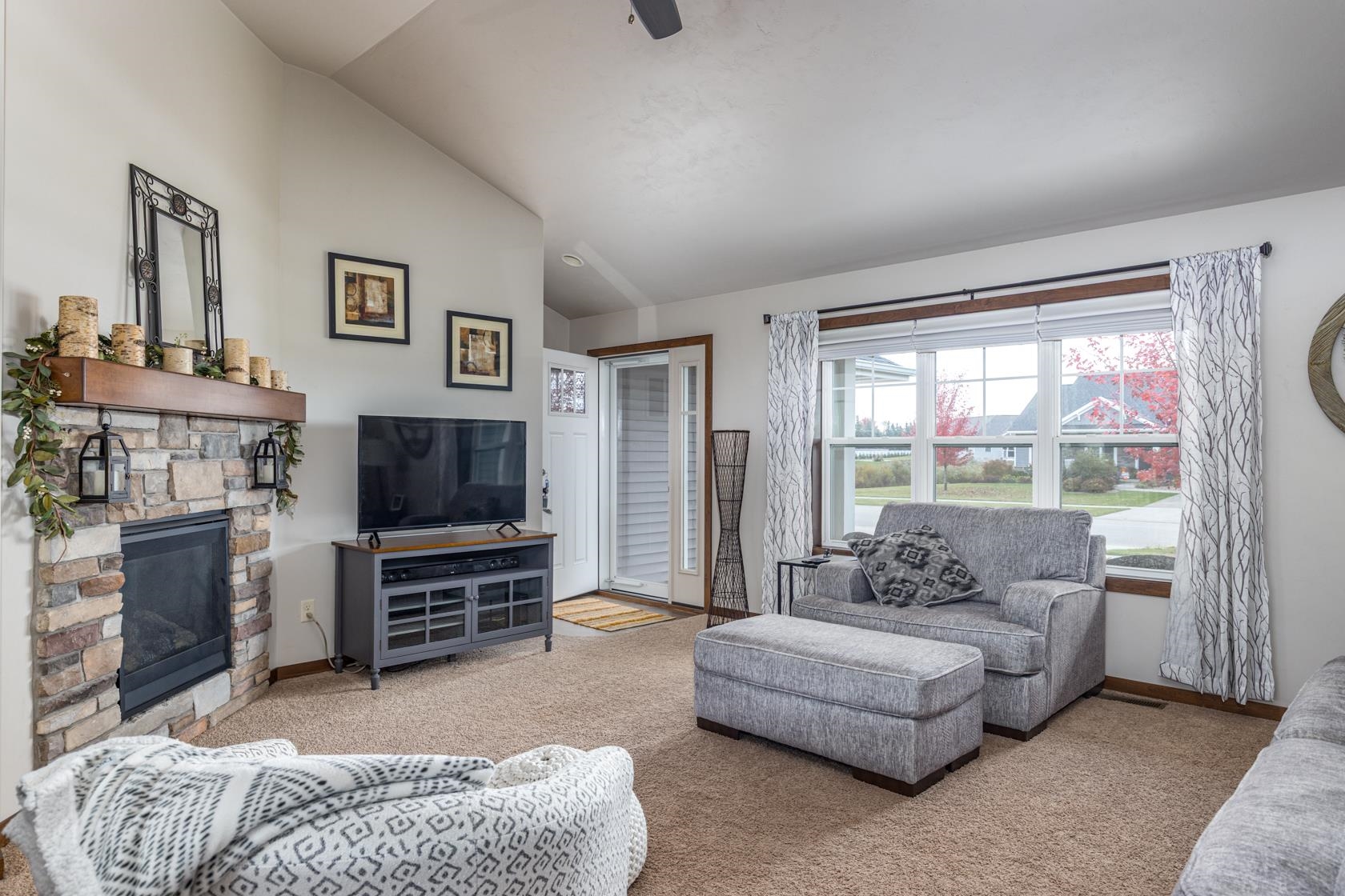 Appleton, Wisconsin, 54915, United States, 4 Bedrooms Bedrooms, ,3 BathroomsBathrooms,Residential,For Sale,1983520