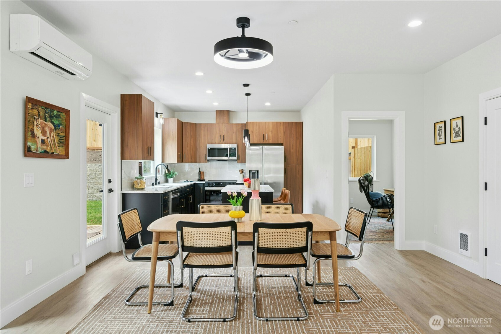 Everett, Washington, 98208, United States, 4 Bedrooms Bedrooms, ,2 BathroomsBathrooms,Residential,For Sale,1827373